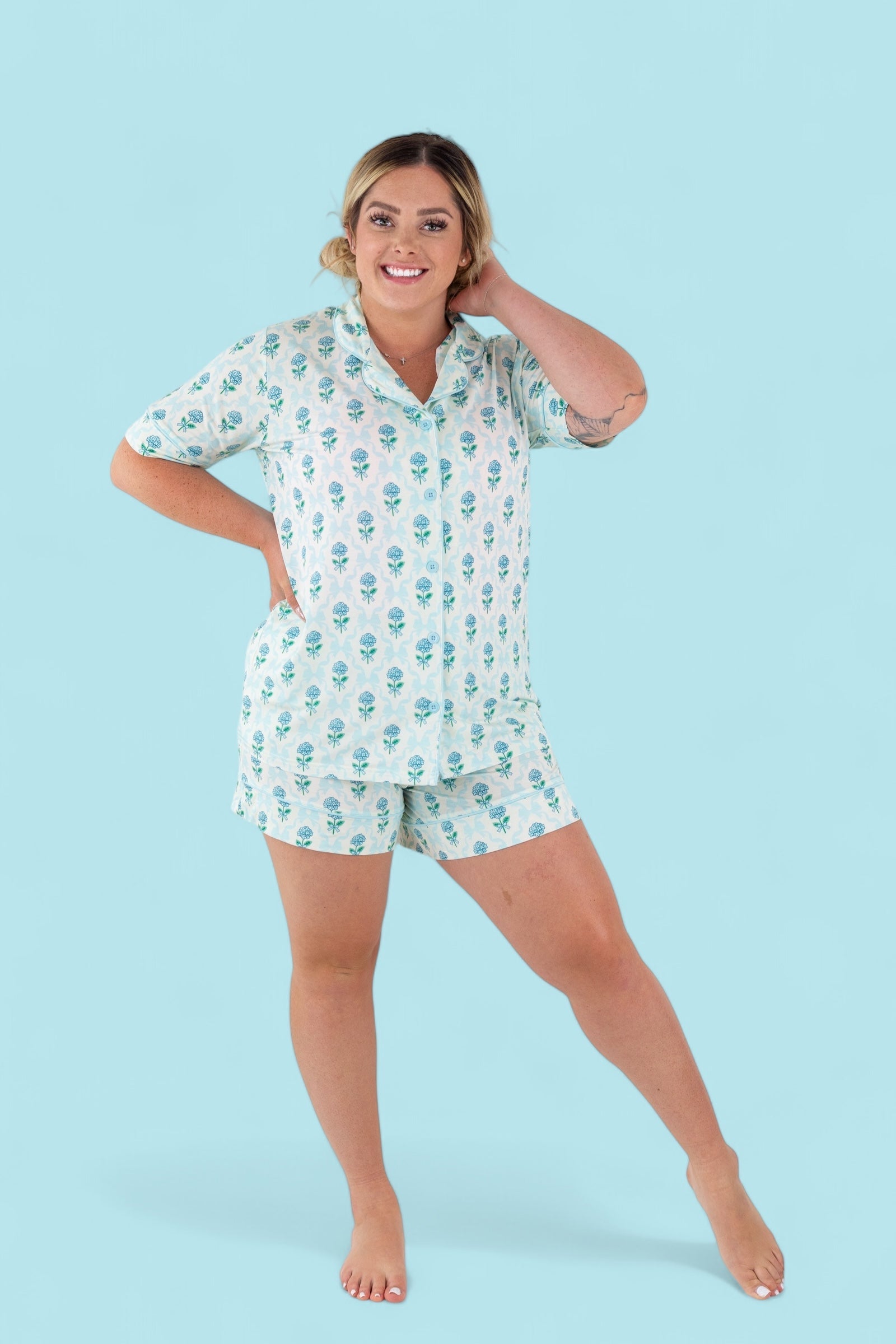 Blue Ribbon Blooms Women’s Dream Short Set