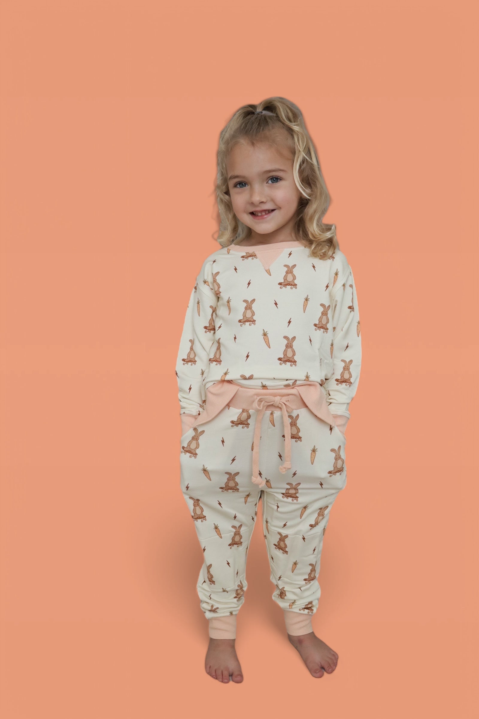 Rollin' Rabbits Dream Pullover