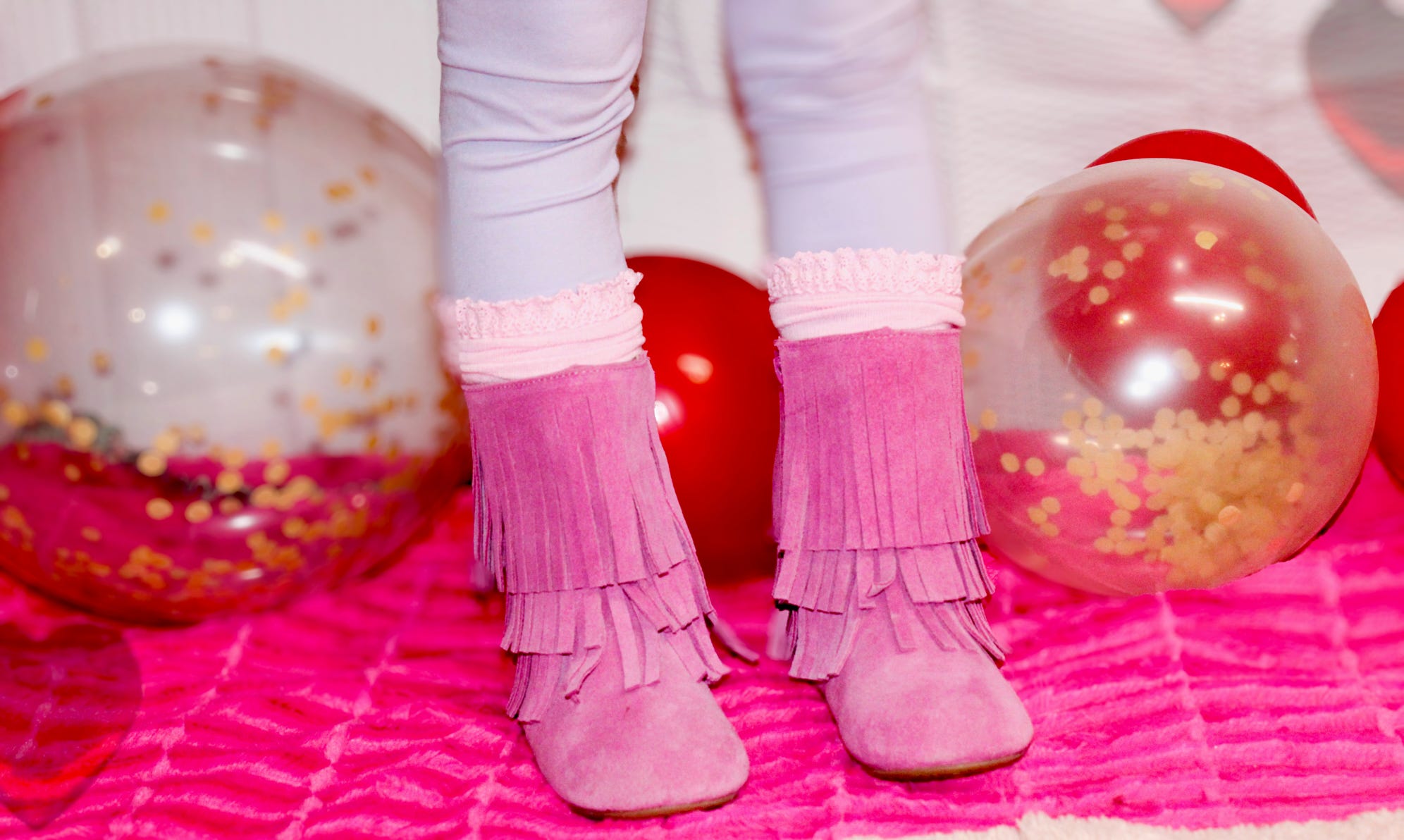 Kenzie Fringe 𝐁𝐎𝐎𝐓𝐒 - Pink