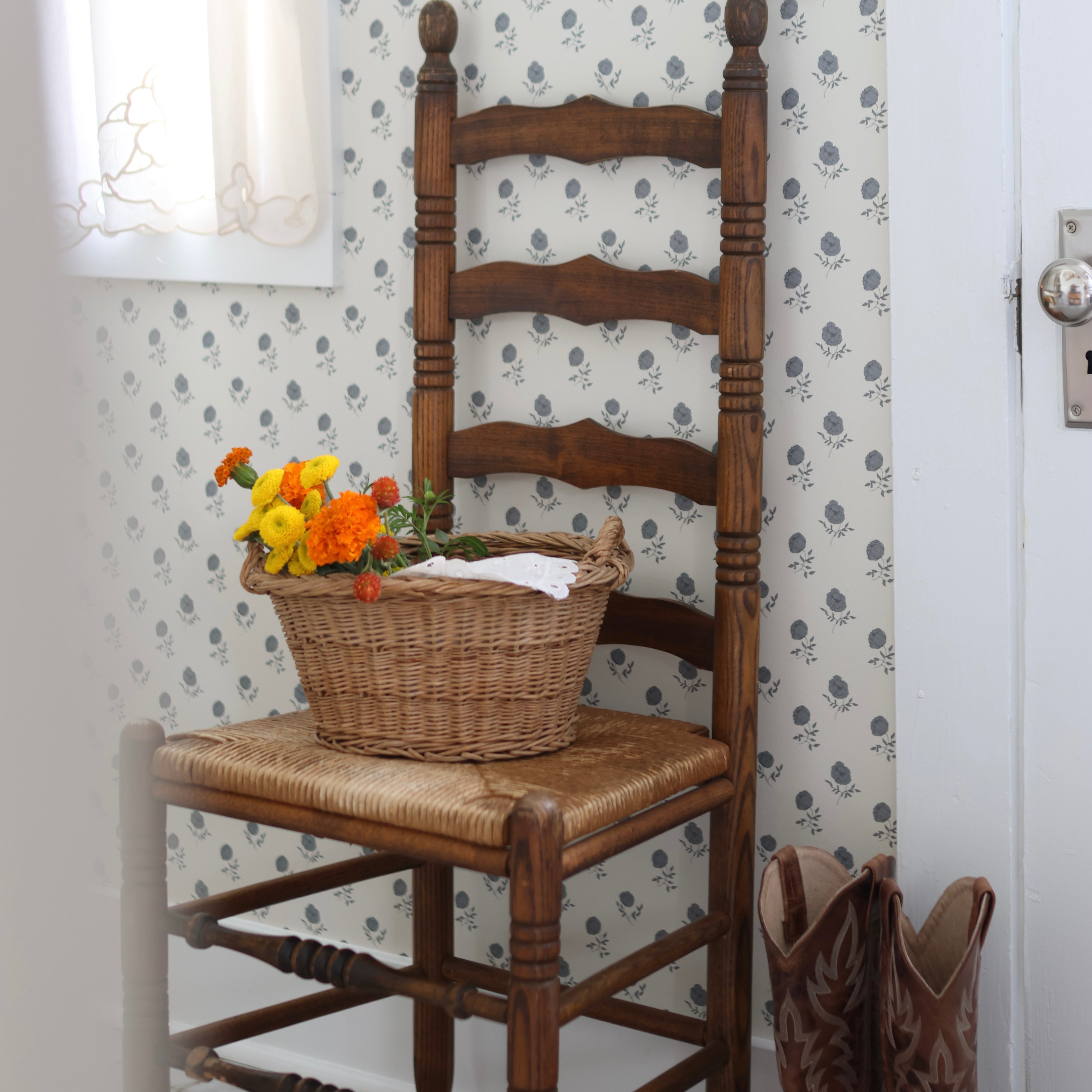 Elle Wallpaper By Ali Anni