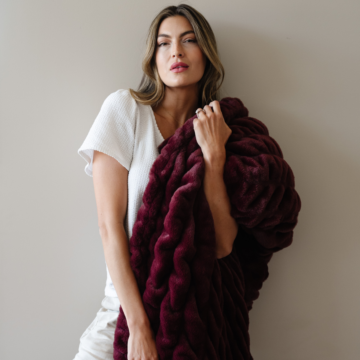 Double Ruched Faux Fur Xl Throw Blankets