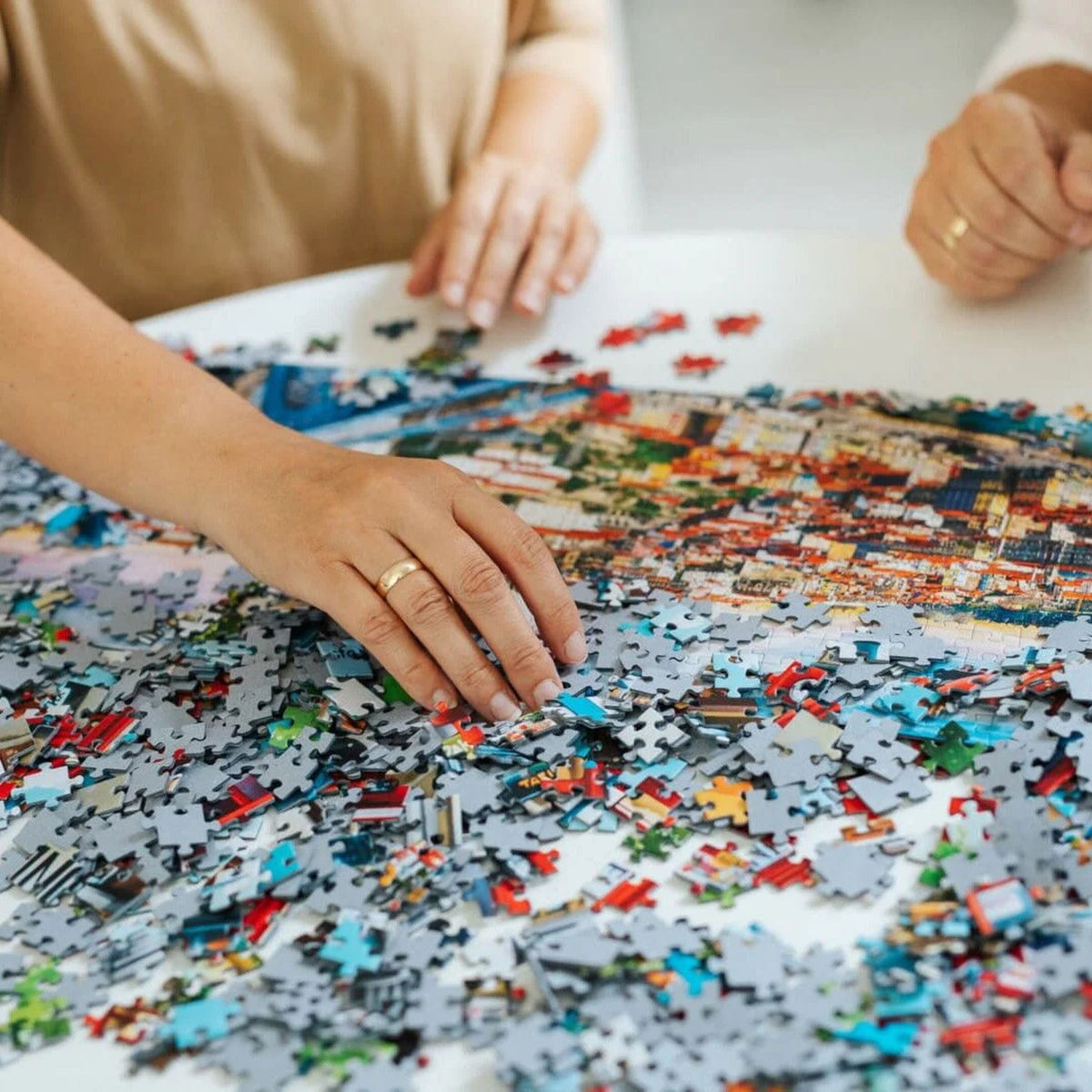 Wood Doggy Friendship 1000 Piece Wooden Puzzle