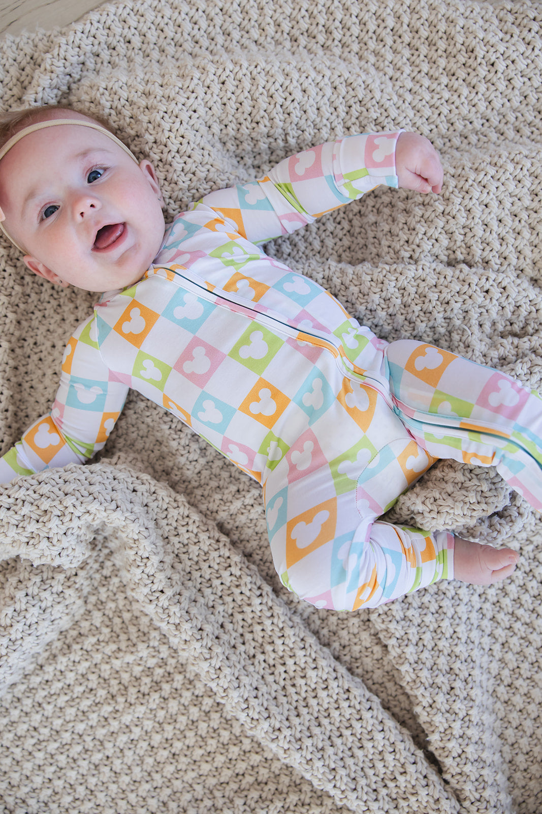 Clubhouse Cabana - Zippy