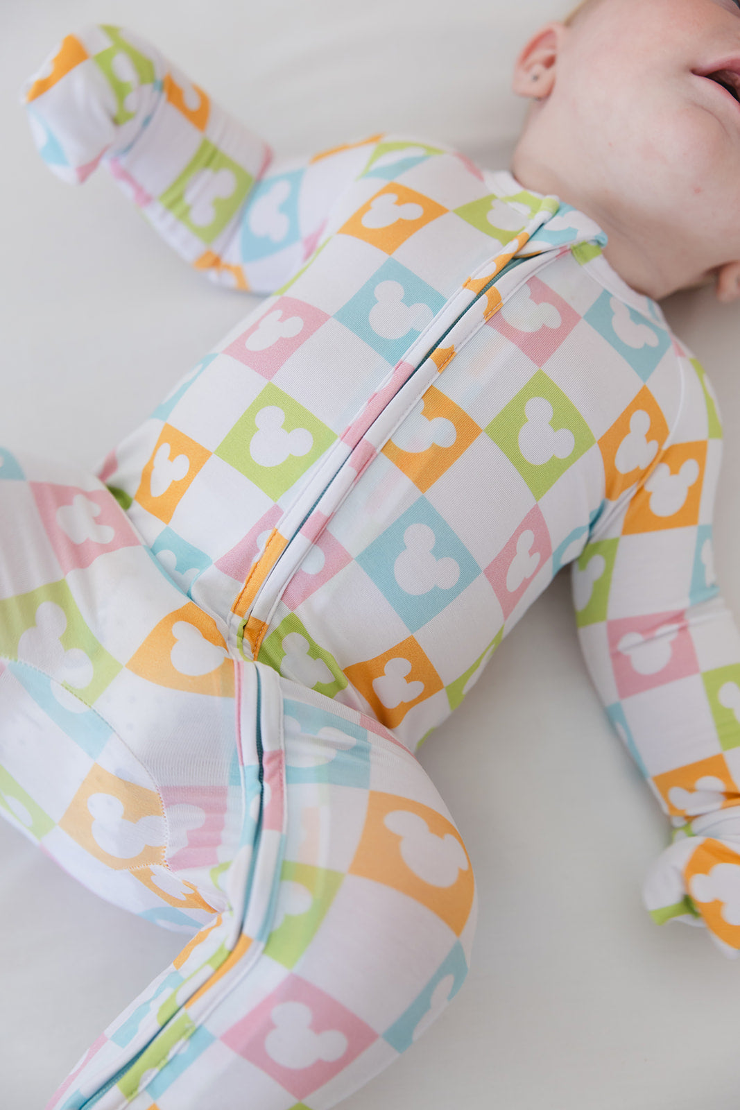 Clubhouse Cabana - Zippy