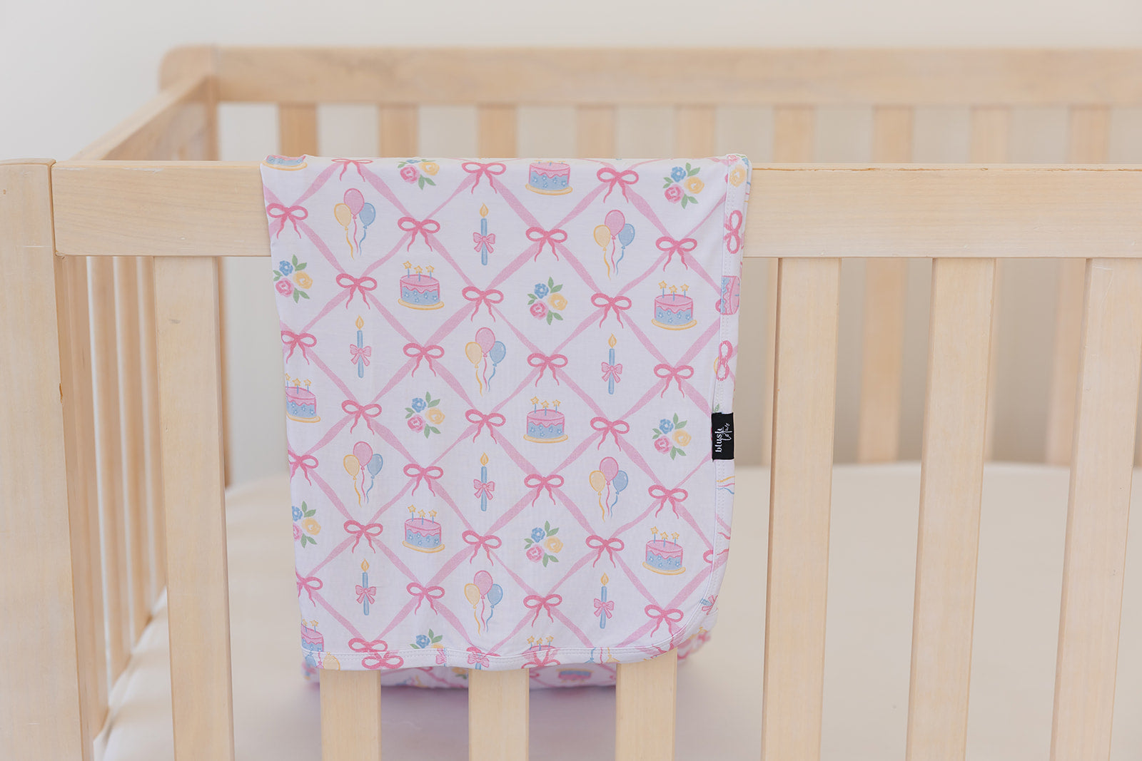 (pink) Birthday - Lightweight Blanket