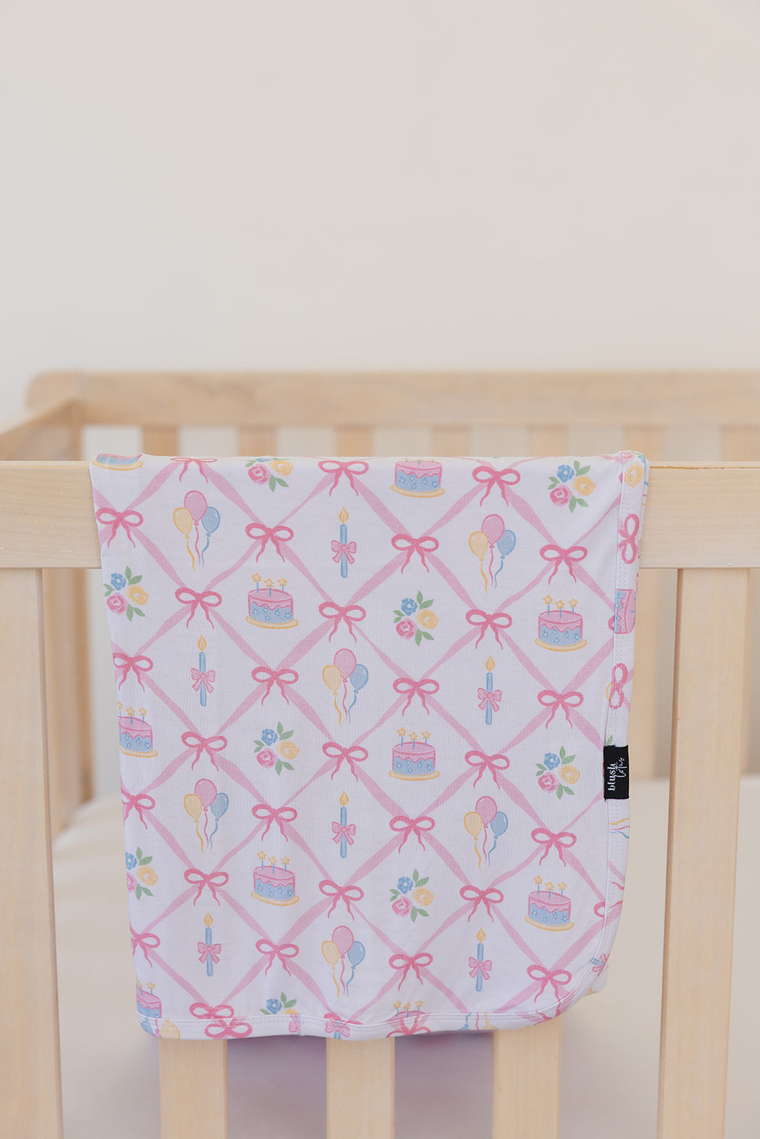 (pink) Birthday - Lightweight Blanket