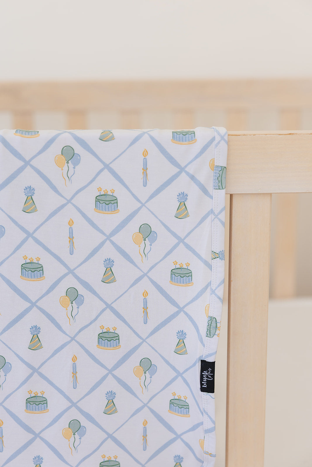 (blue) Birthday - Lightweight Blanket