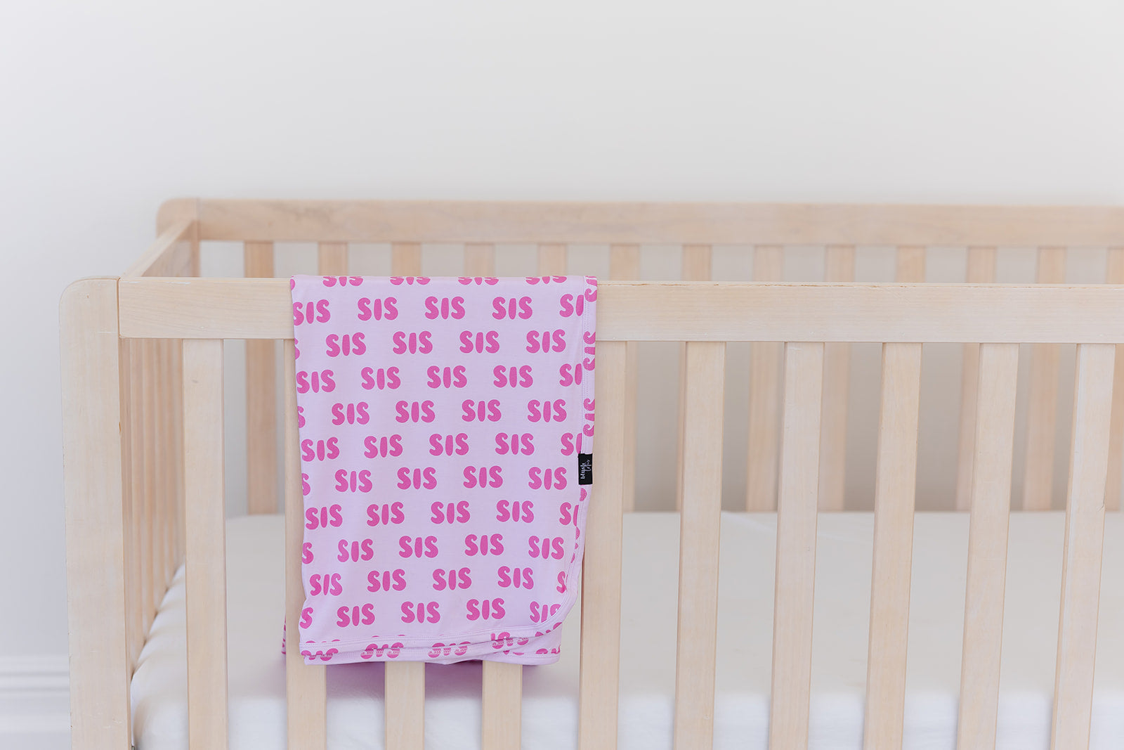 Sis - Lightweight Blanket