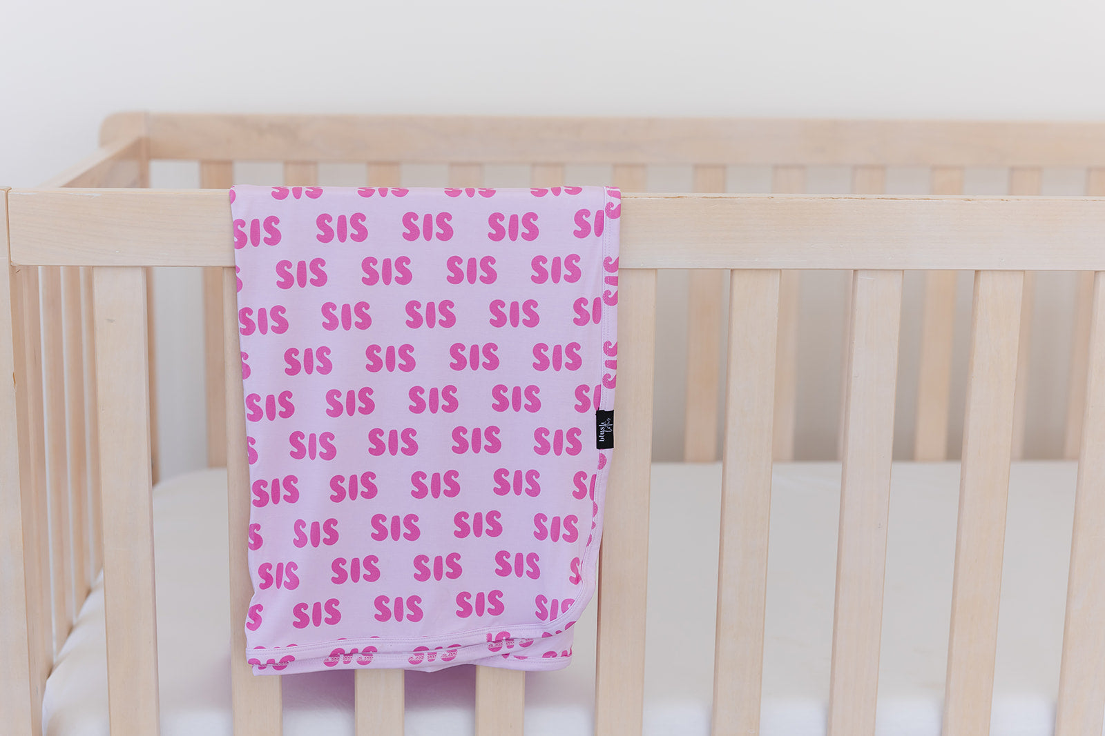 Sis - Lightweight Blanket
