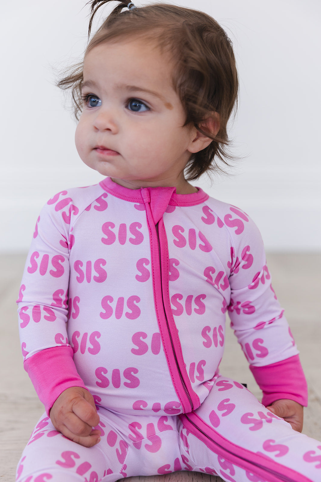 Sis - Zippy