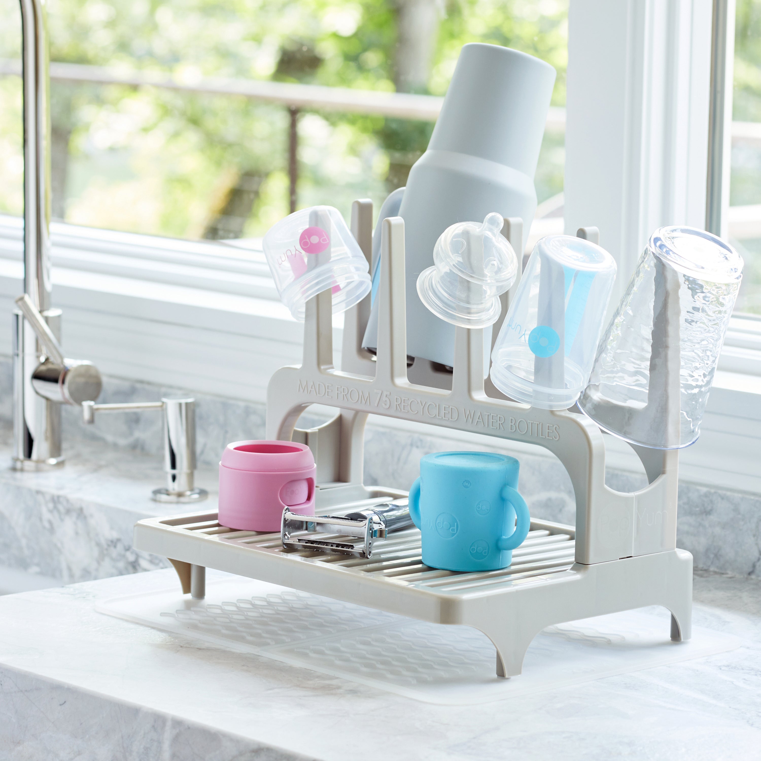 Popyum 9 Oz Pink Formula Making Baby Bottle 3-pk With Gray Drying Rack & Clear Drying Mat Bundle