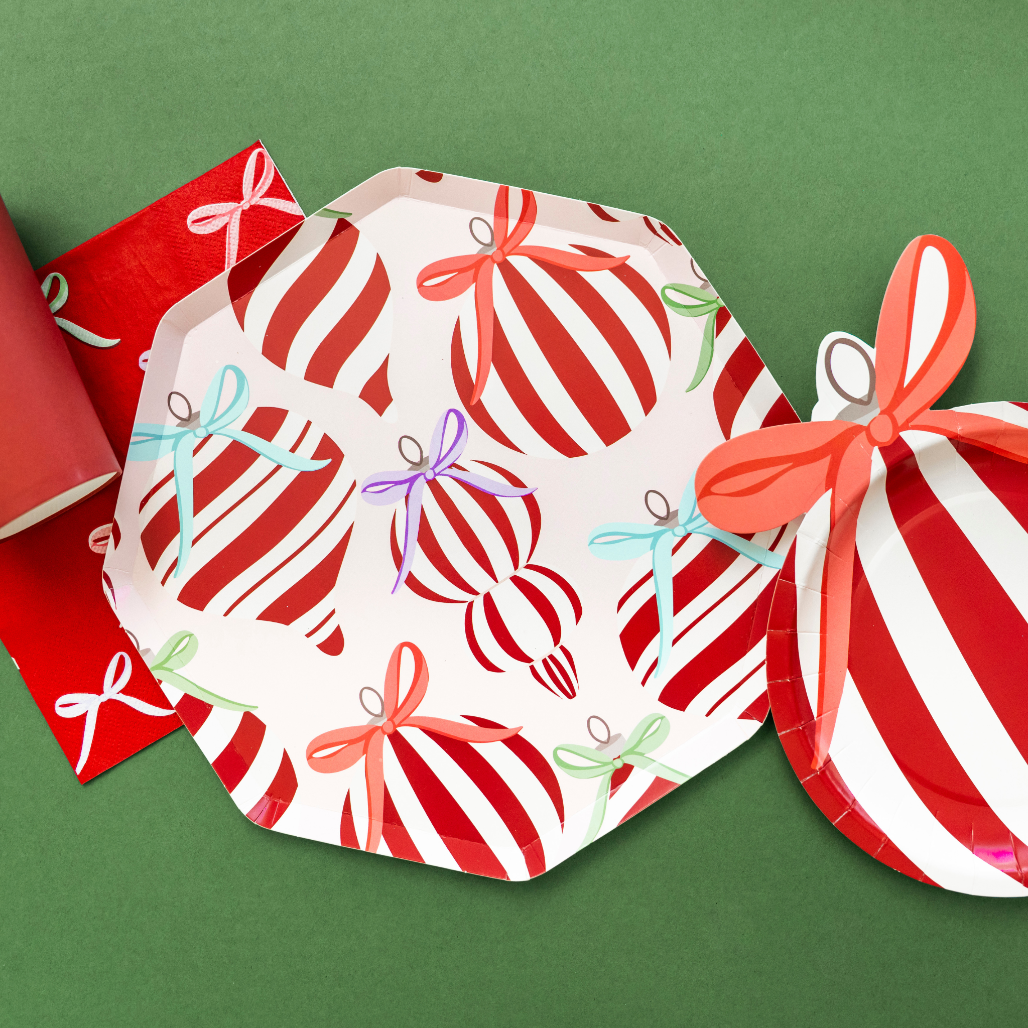 Ornaments & Bows Plate