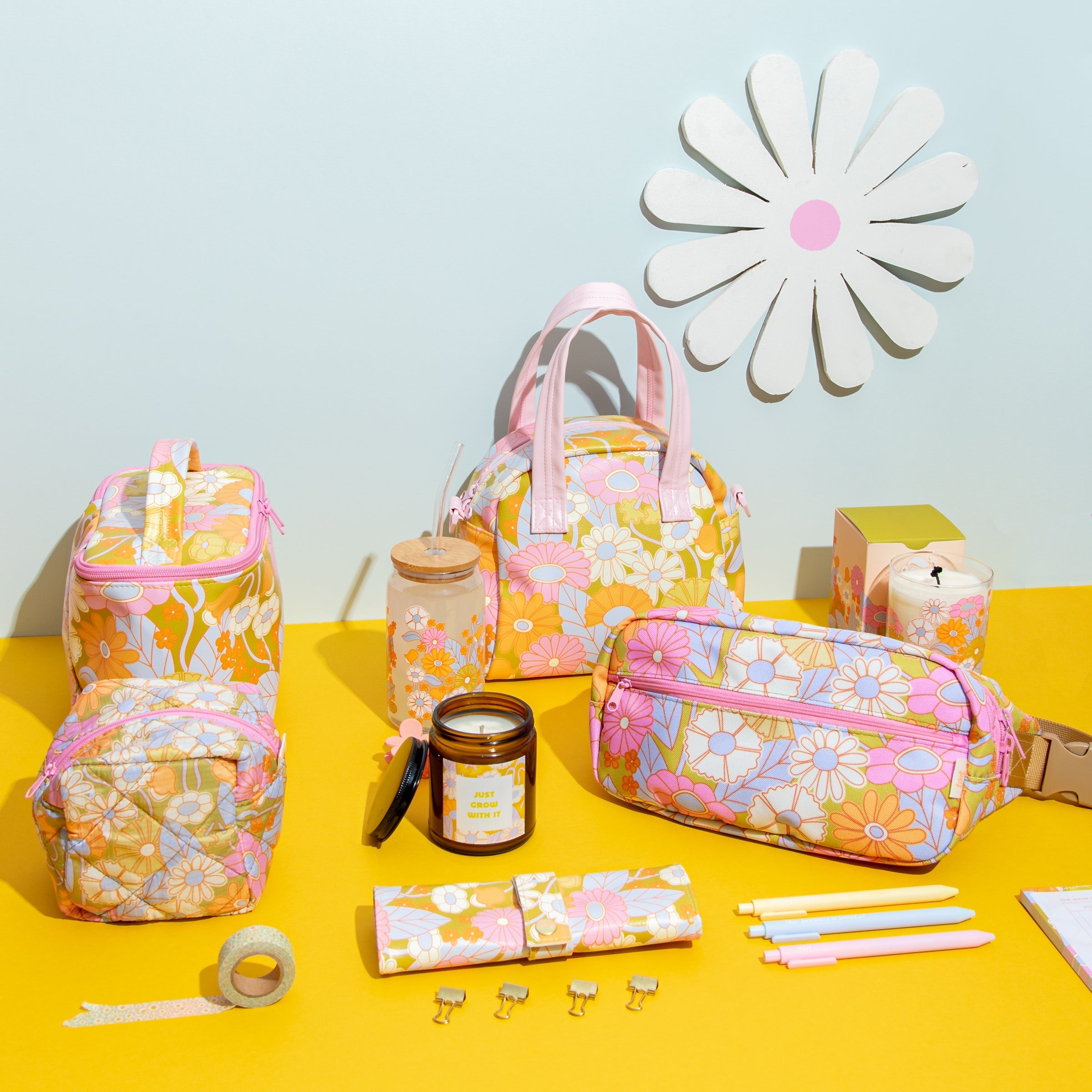 Gatherin' Flowers Puffy Mod Pouch