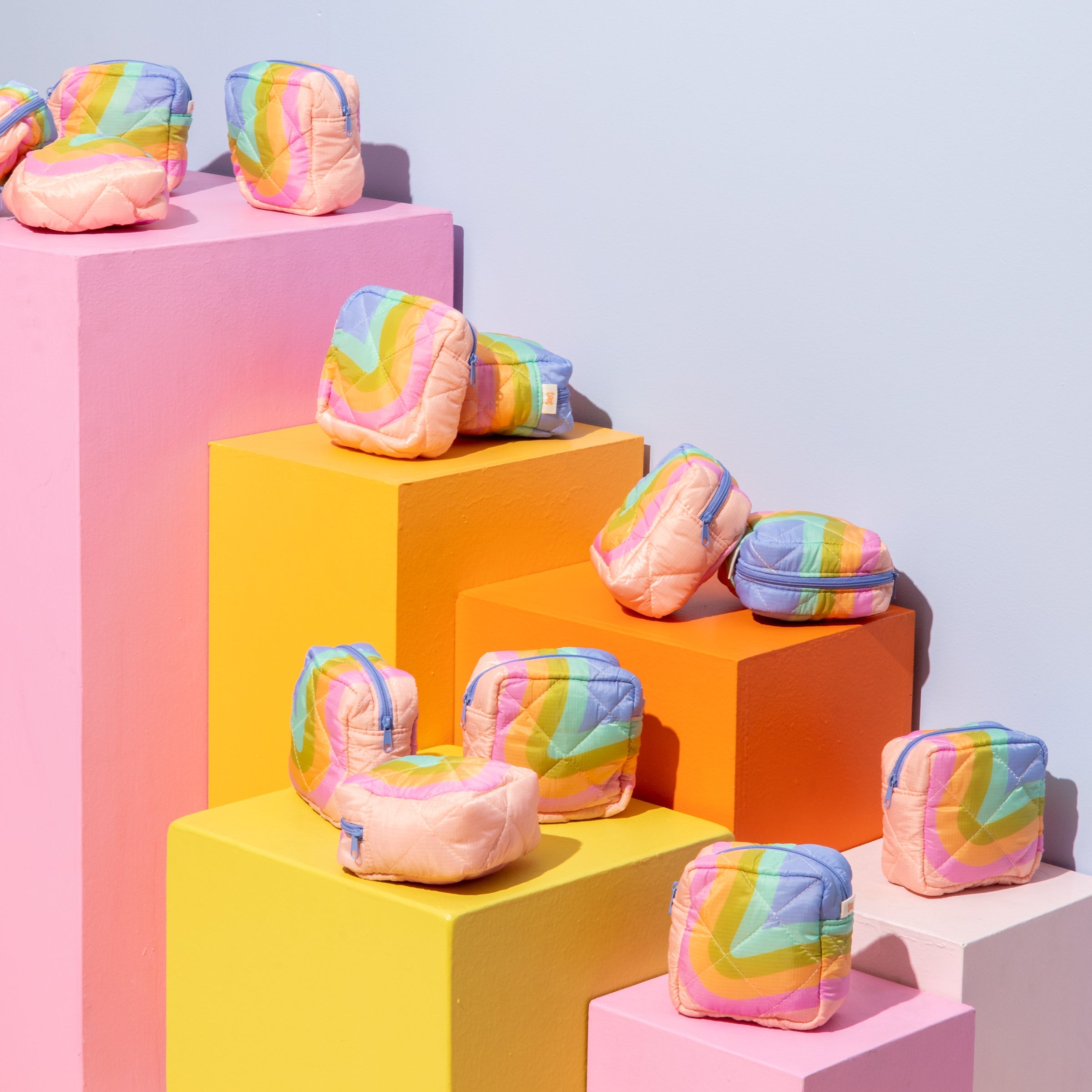 Making Waves Puffy Mod Pouch