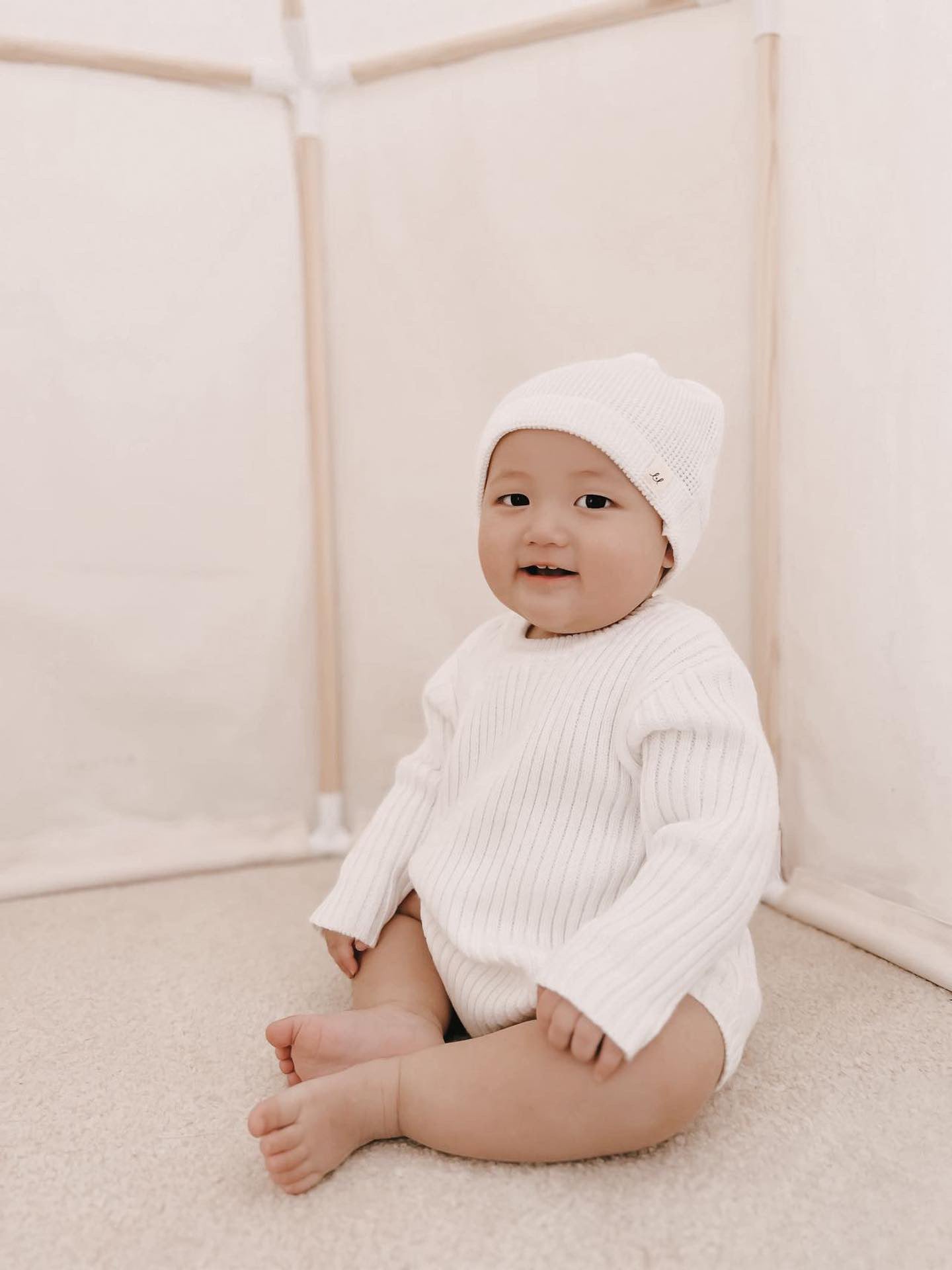 Knotted Hat - White