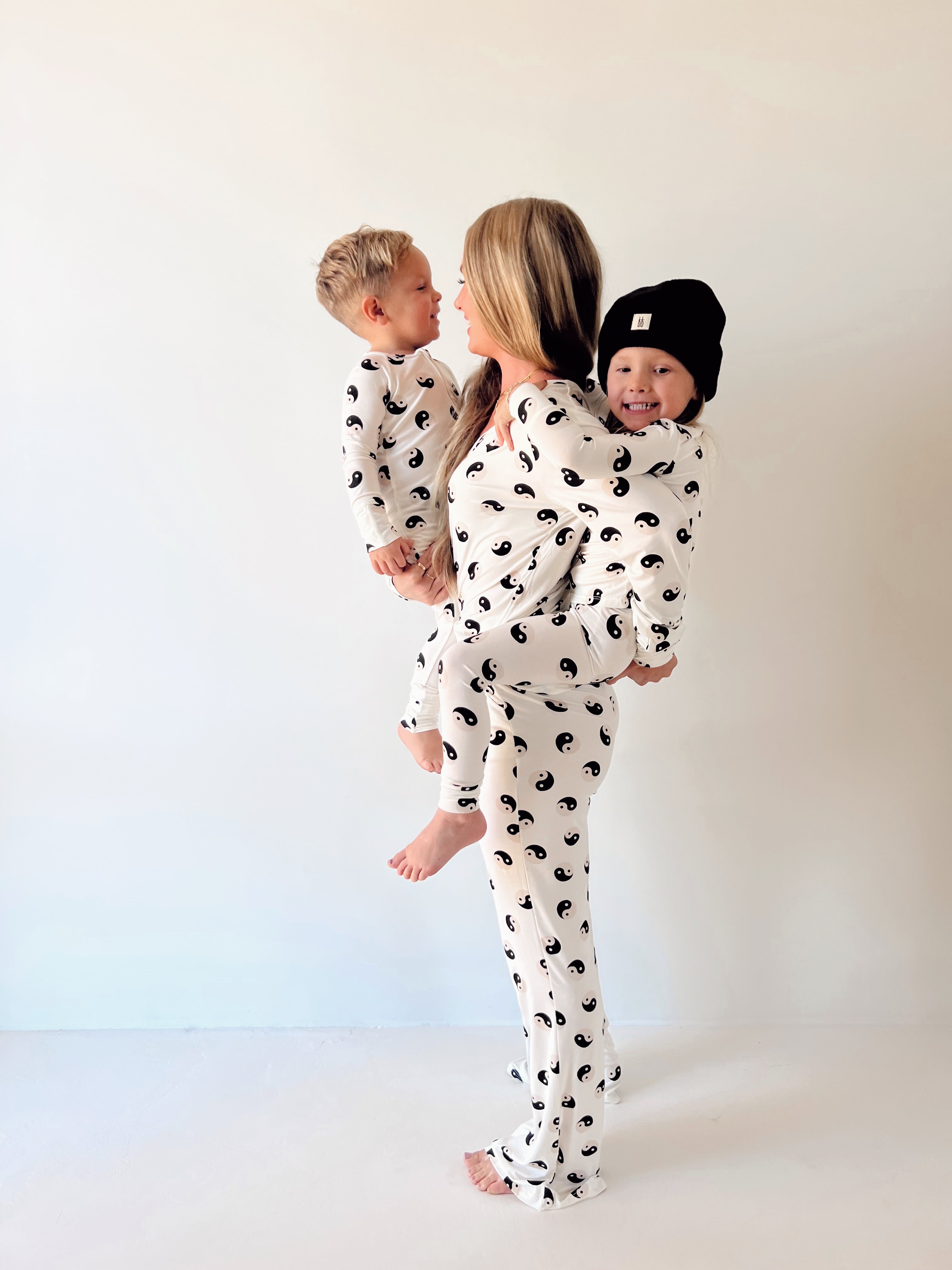 Women's Bamboo Pajama | Black & White Yin Yang