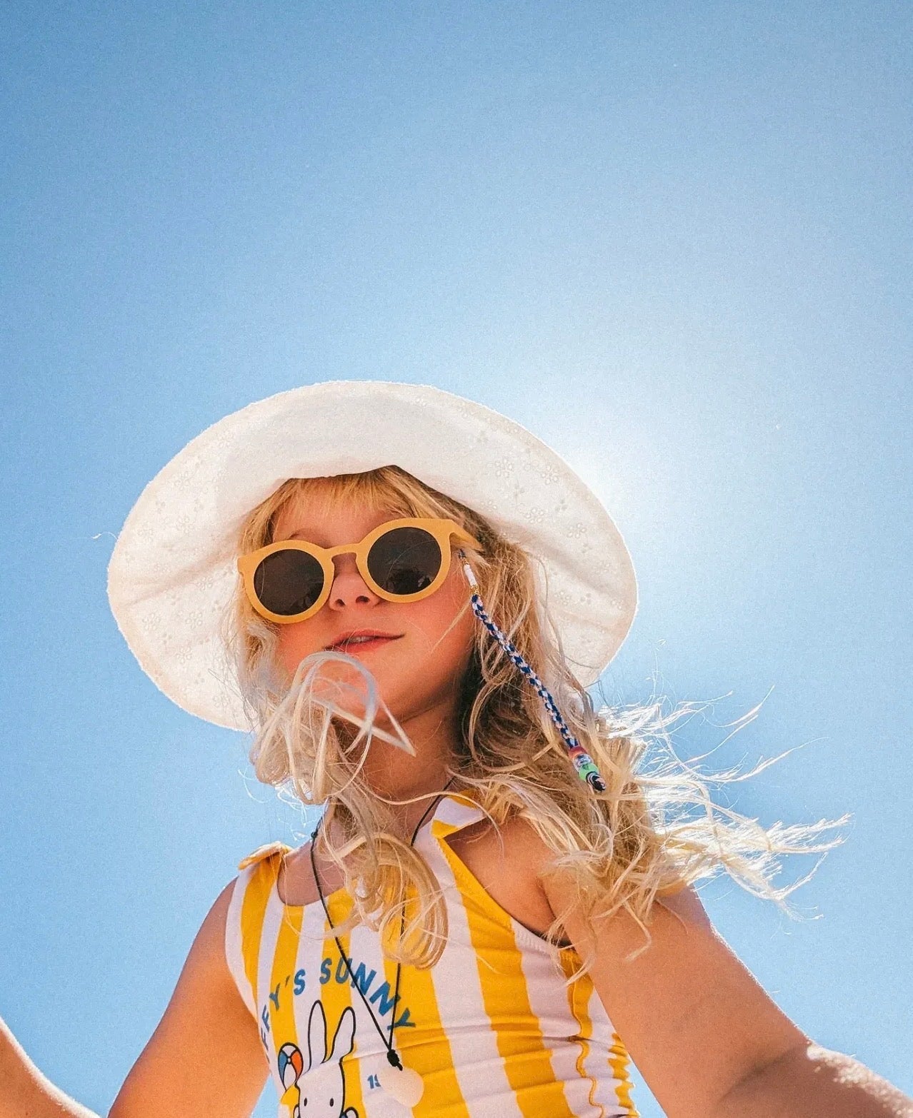 Classic | Sustainable Sunglasses | Plant-based Bendable Polarized - Child | 3-8 Y | Buckwheat