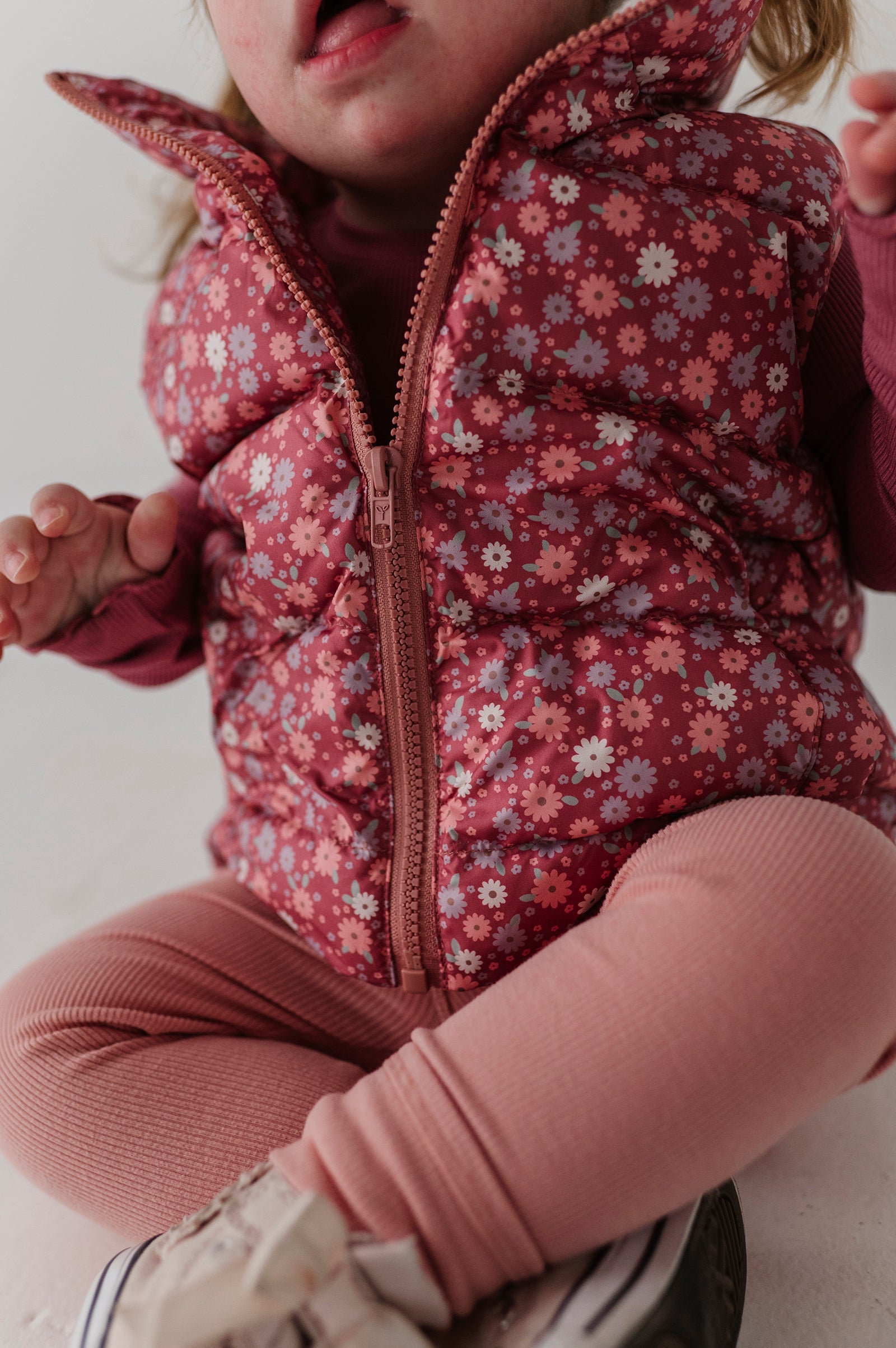 Girls Puffer Vest In Tiny Petals