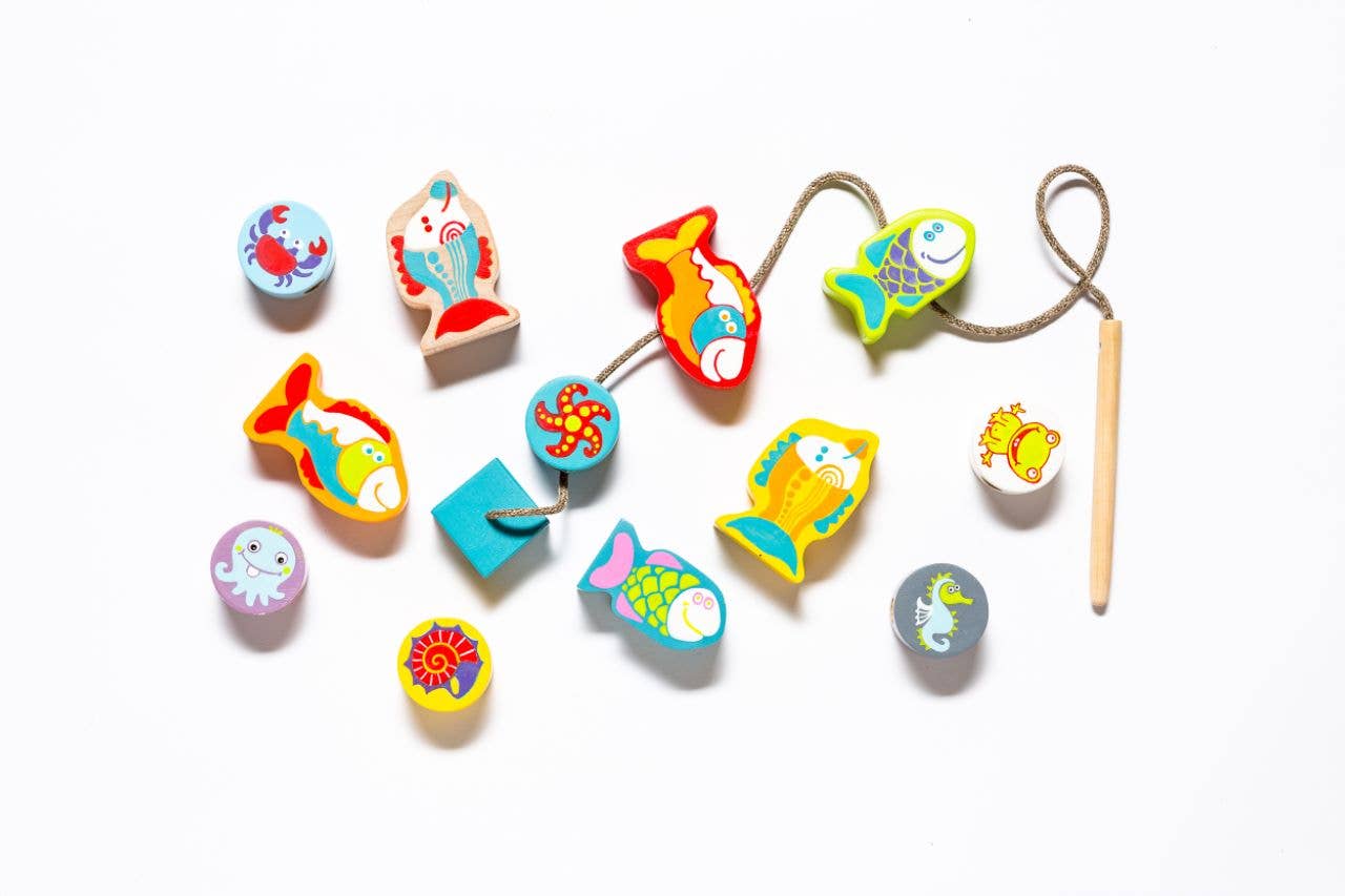 Wise Elk/cubika Wooden Lacing Toy - Fishes