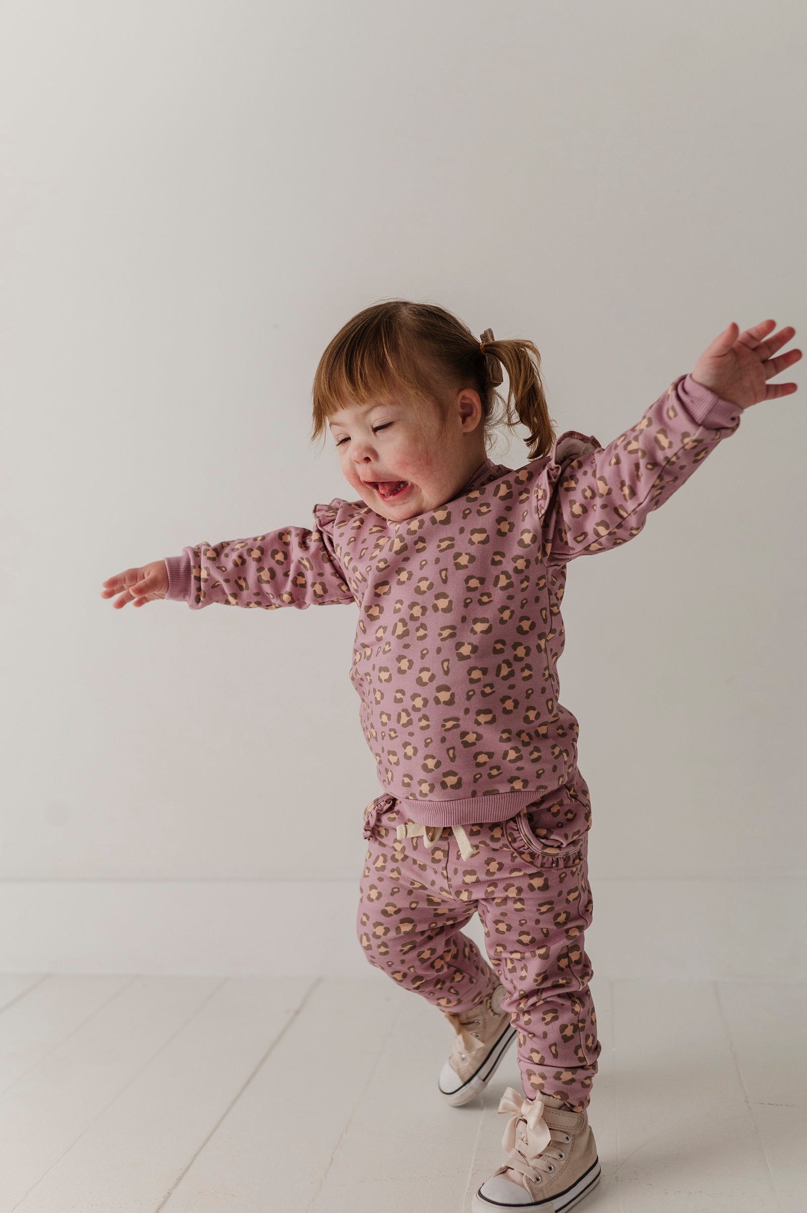 Girls Joggers In Cheetah
