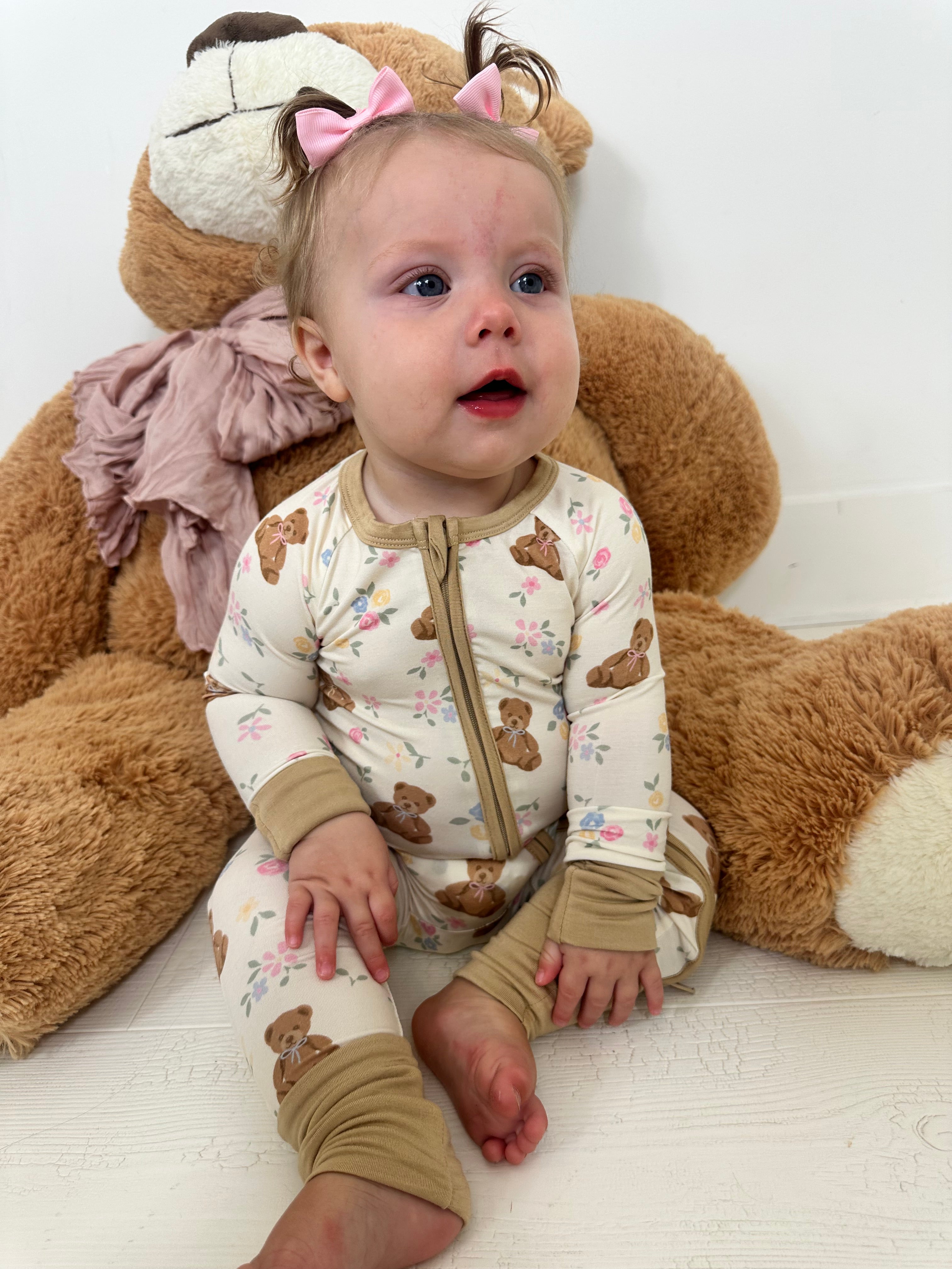 Teddy In Bloom - Zipper Footie Pajamas