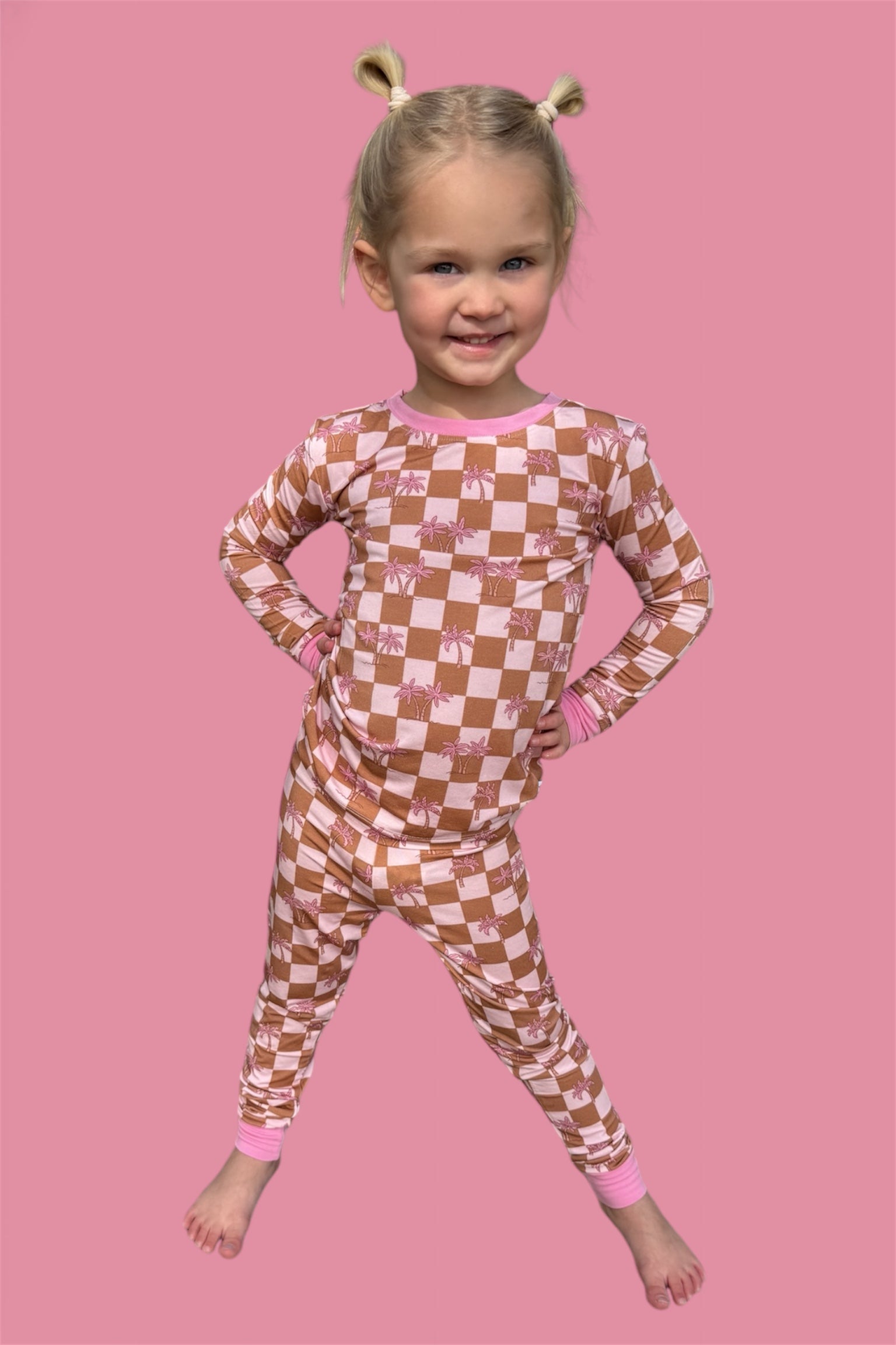 Exclusive Sunset Beach Checkers Dream Set