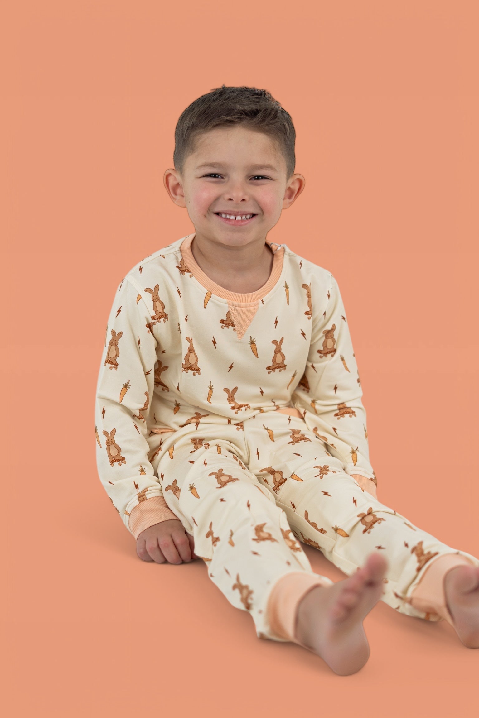 Rollin' Rabbits Dream Pullover