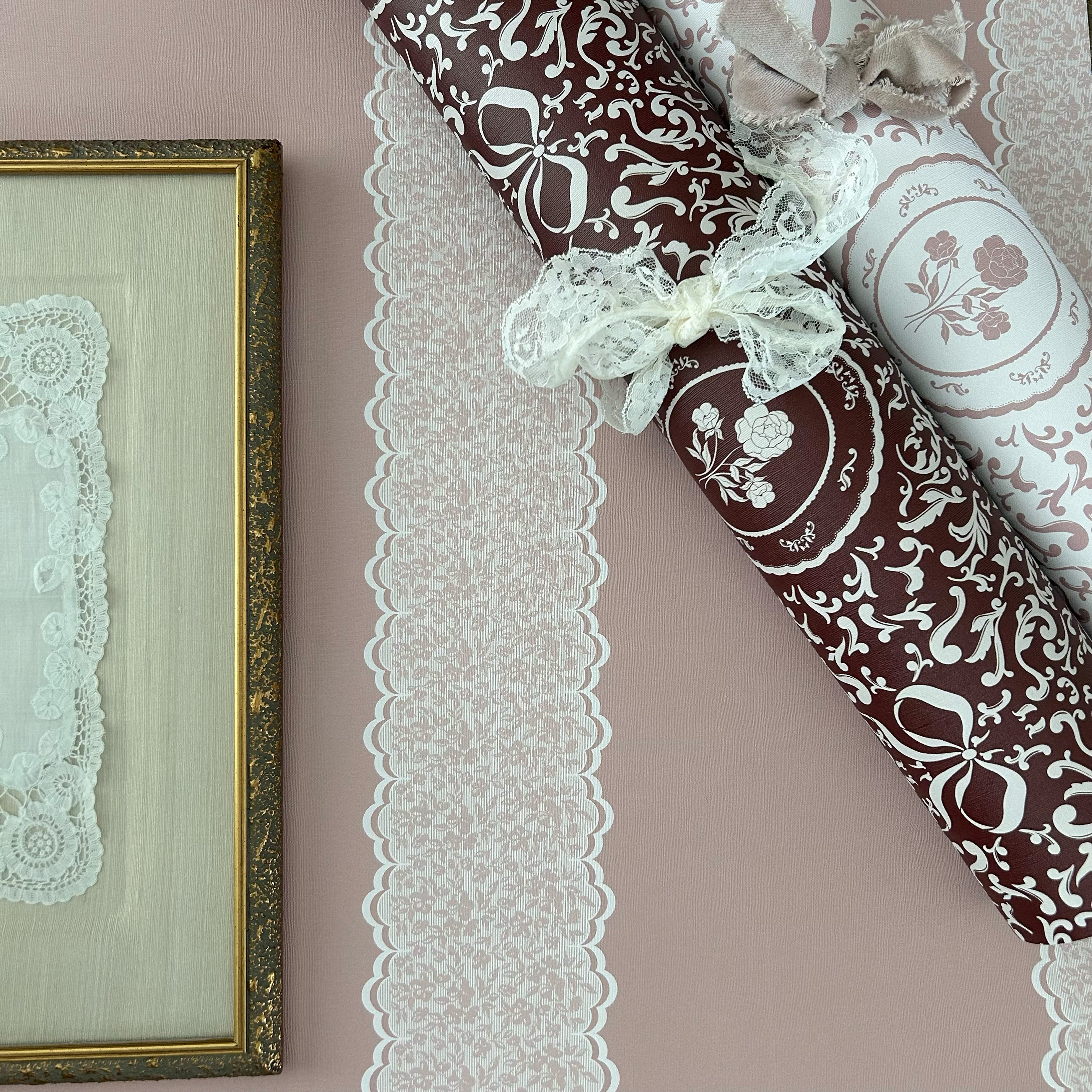 Clara Wallpaper By Ali Anni