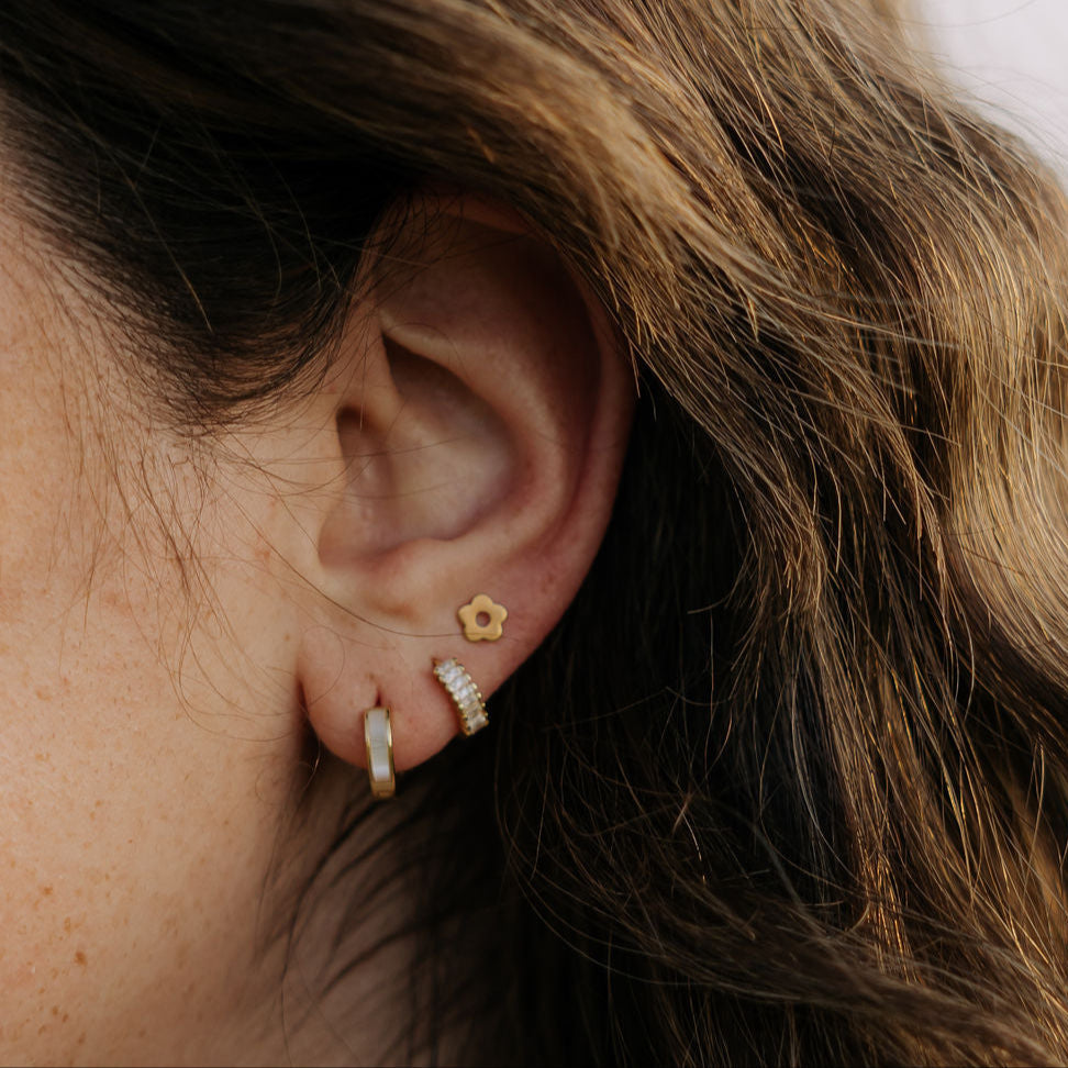 Flower Flat Back Studs