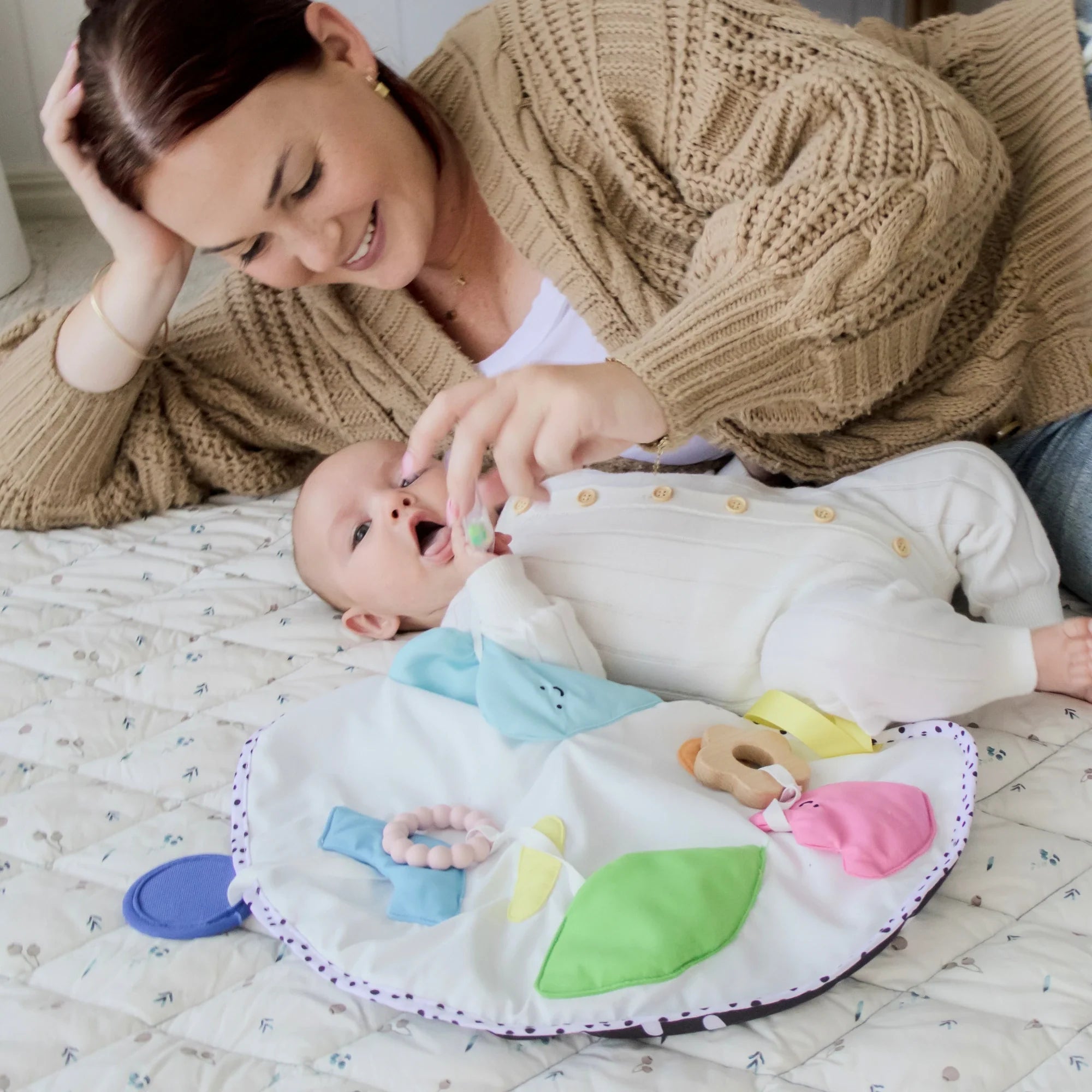 Tiny Land® Montessori Sensory Beginnings Baby Set（0–6 Months）