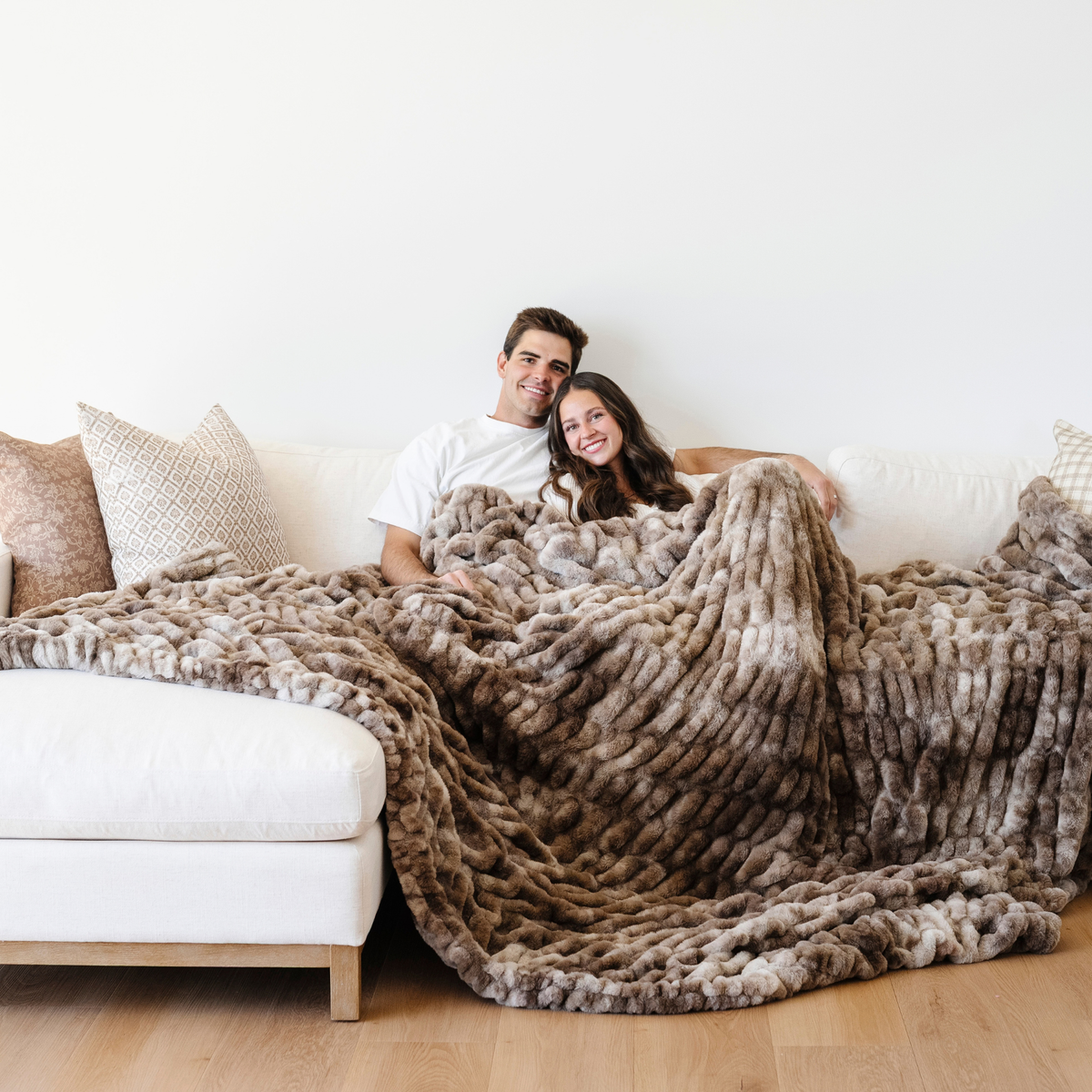 Double Ruched Faux Fur Xl Throw Blankets