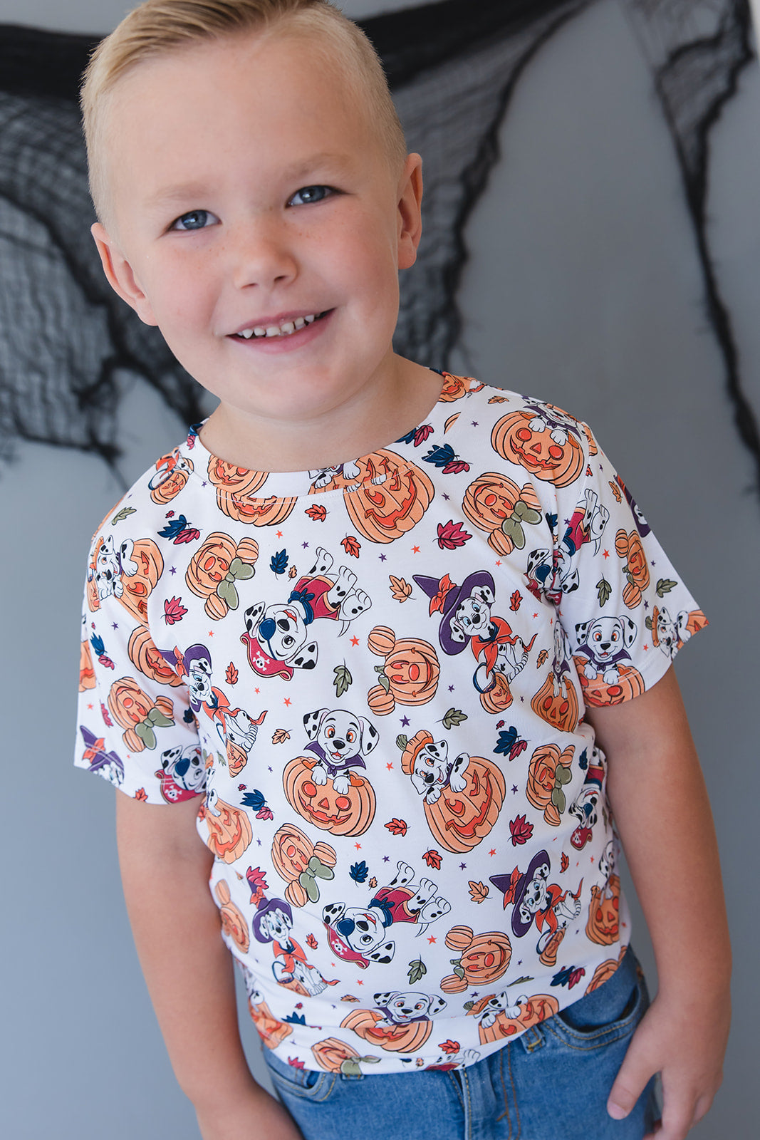 Howl-o-ween - Everyday Tee