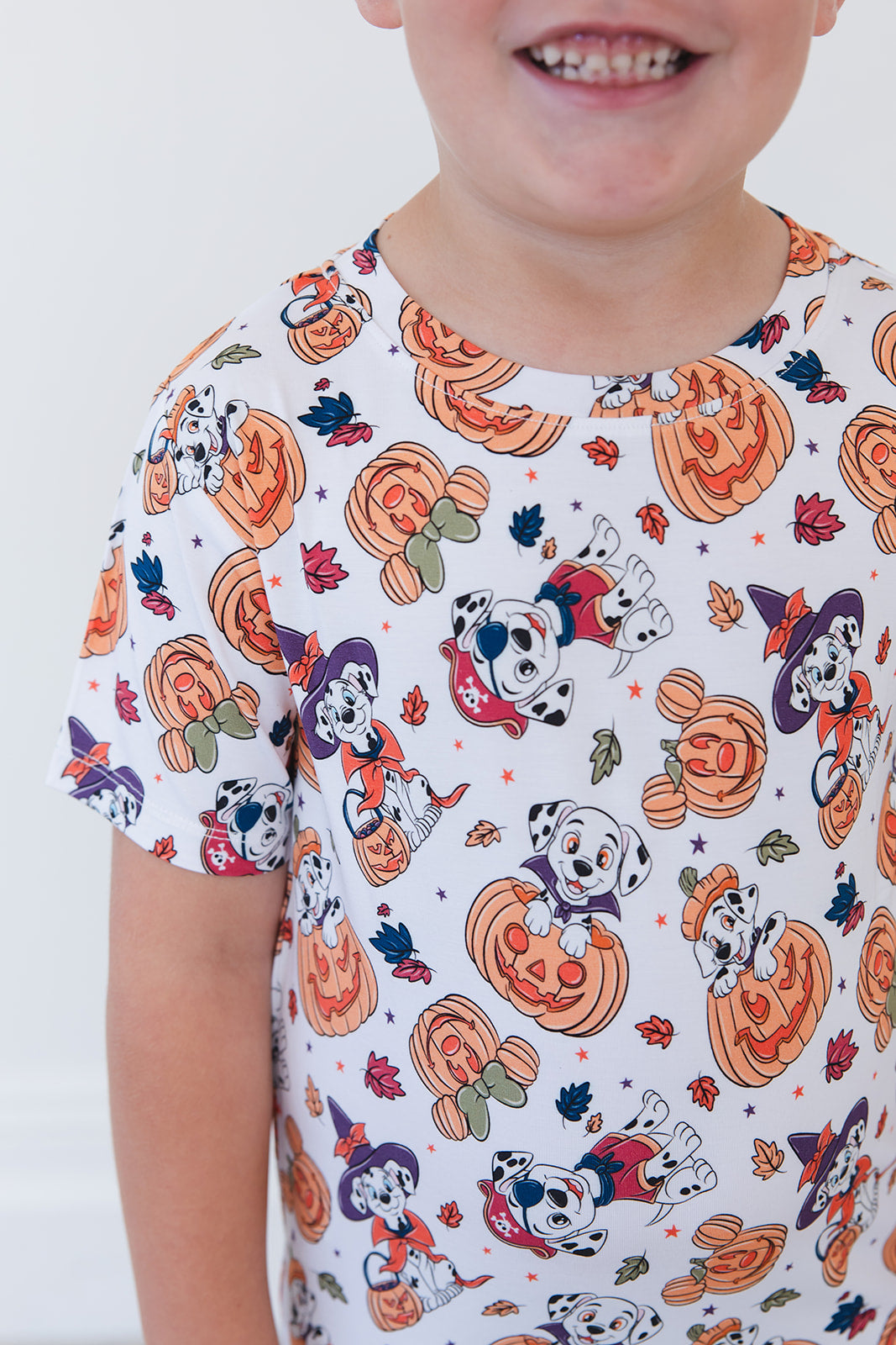 Howl-o-ween - Everyday Tee