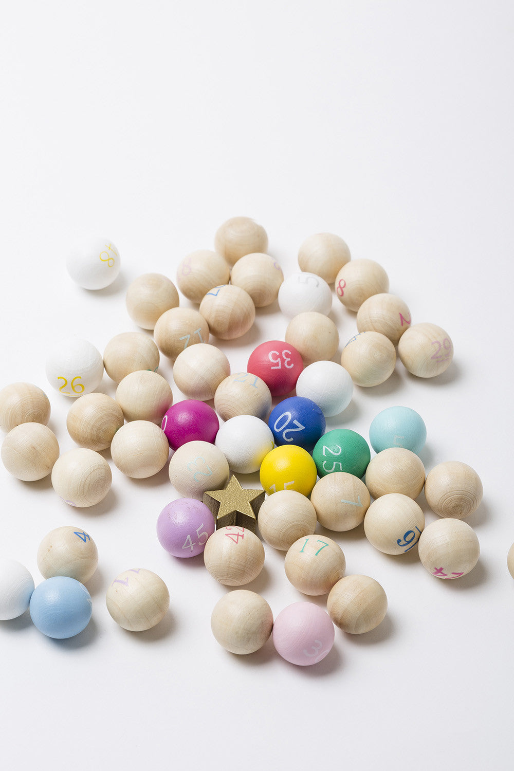 Gatcha Gatcha Bingo Beads + Cards