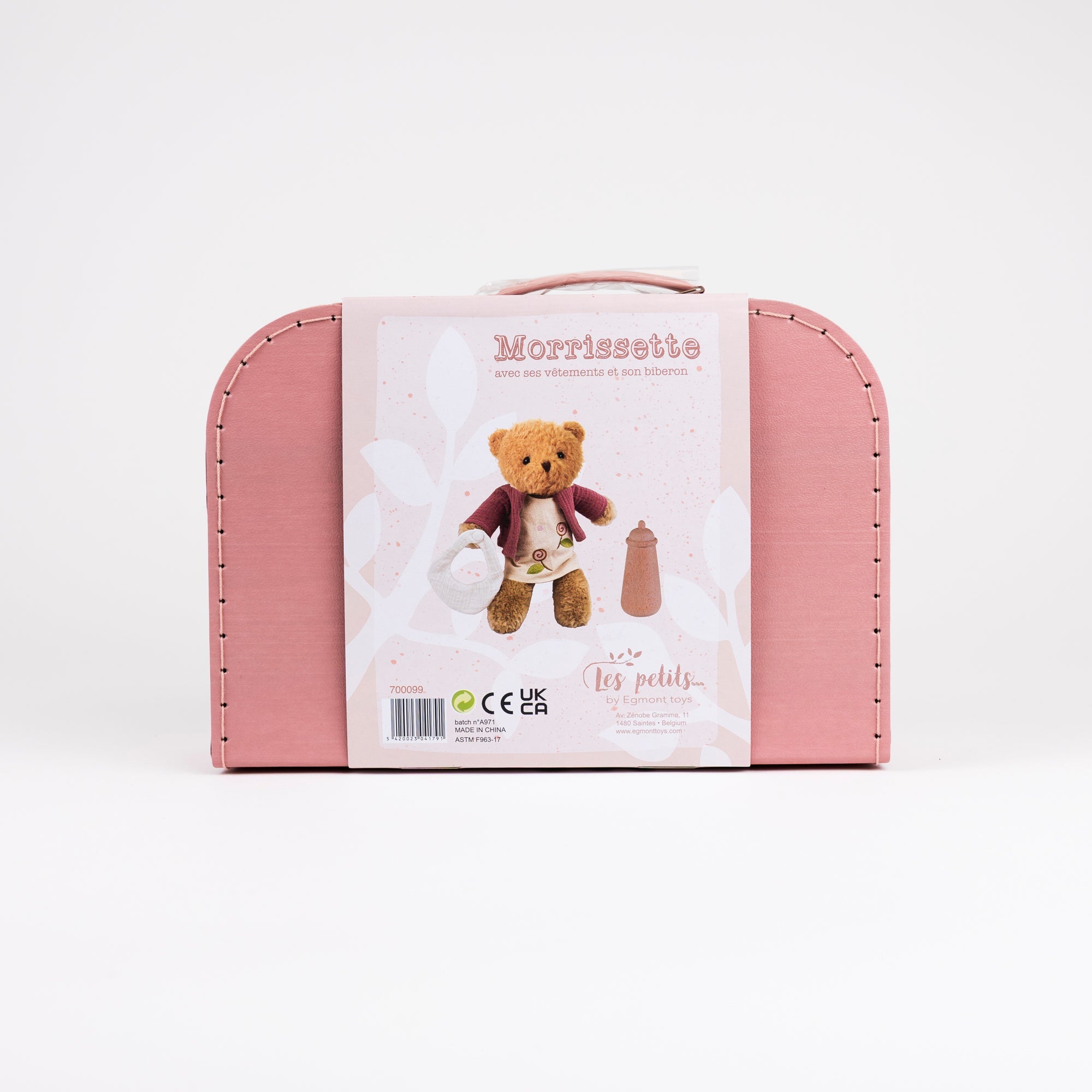 Morrissette With Clothes In A Case