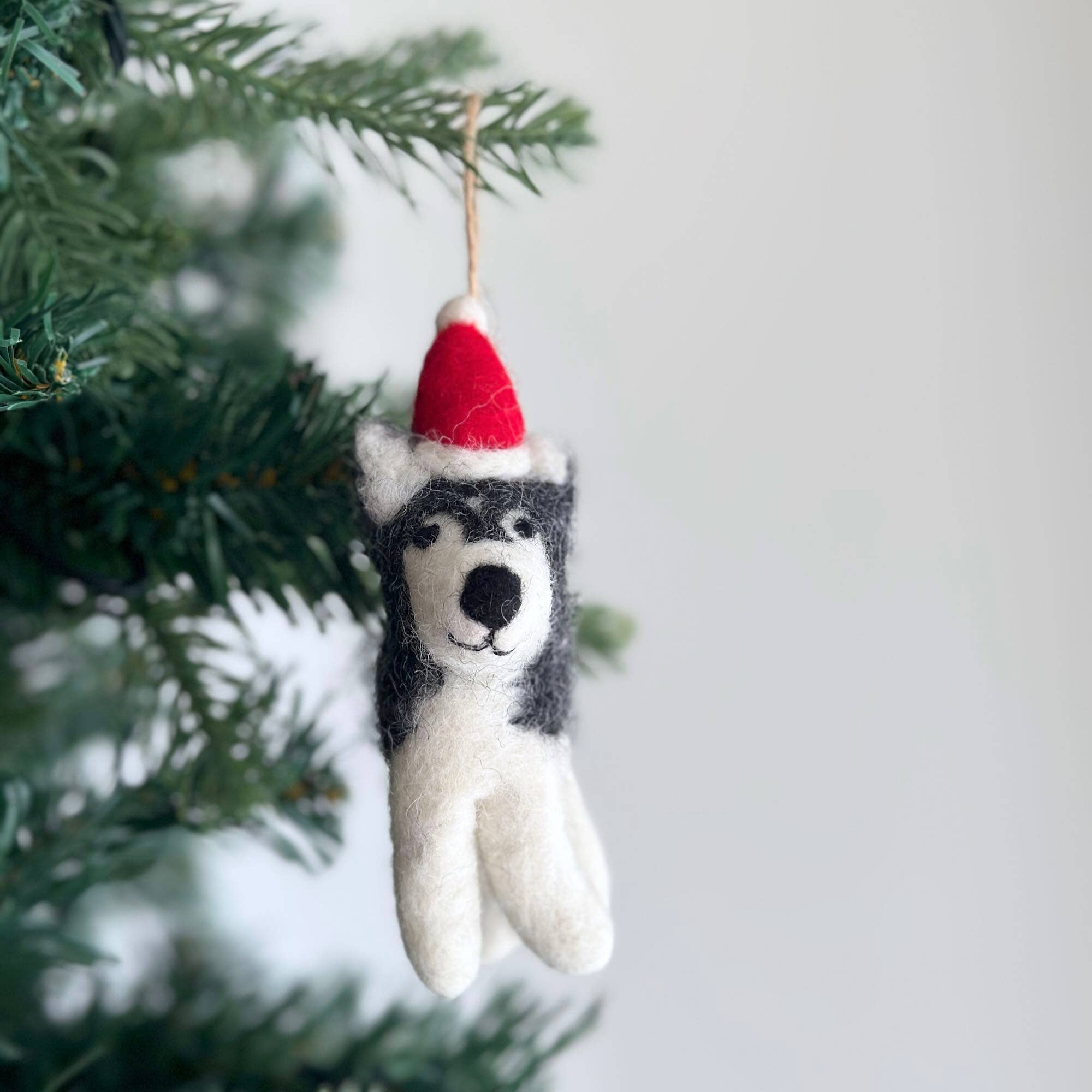 Felt Ornament - Husky With Christmas Hat