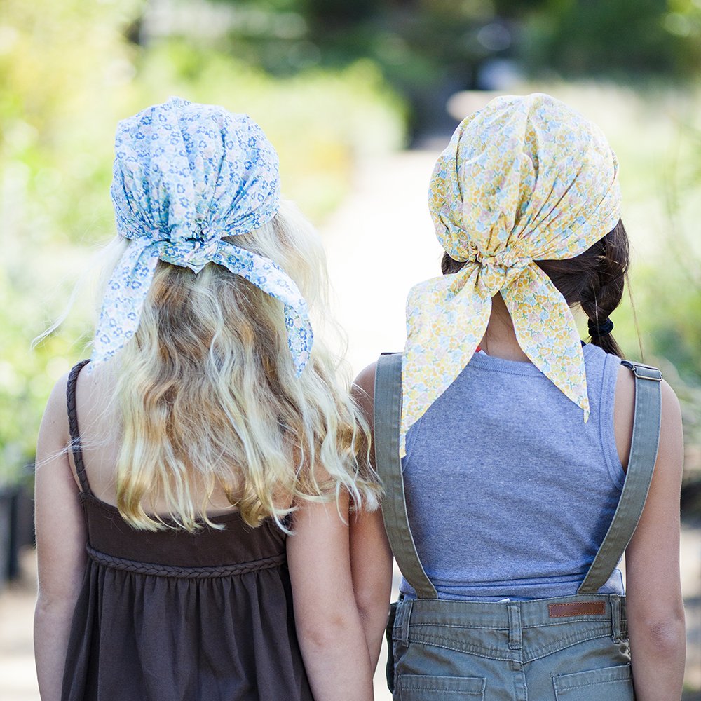 Girls Pre-tied Summer Bandana Scarf - Kids Age 3-8 Y- Strawberry Print