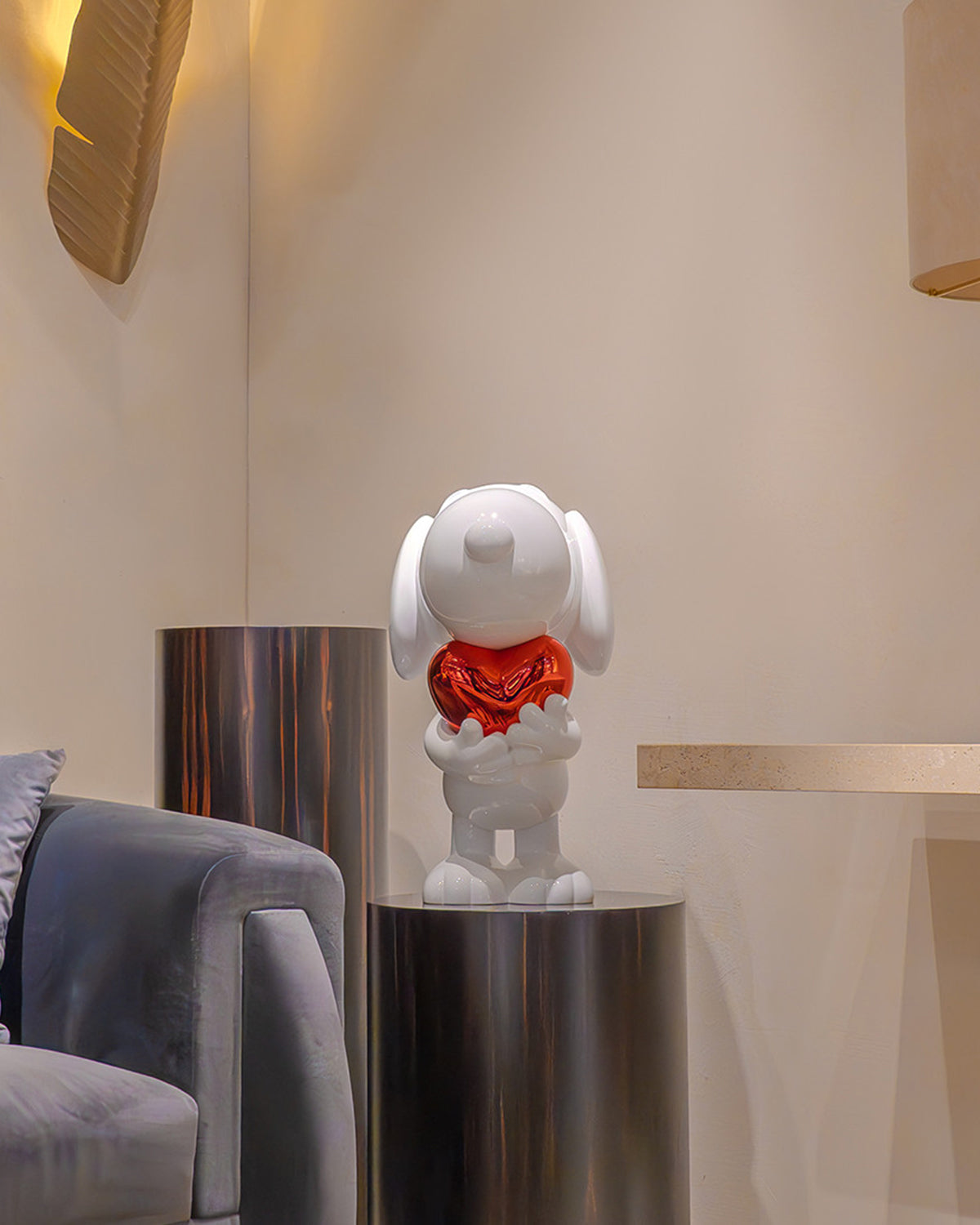 Snoopy Heart White & Shiny Red Heart 22in