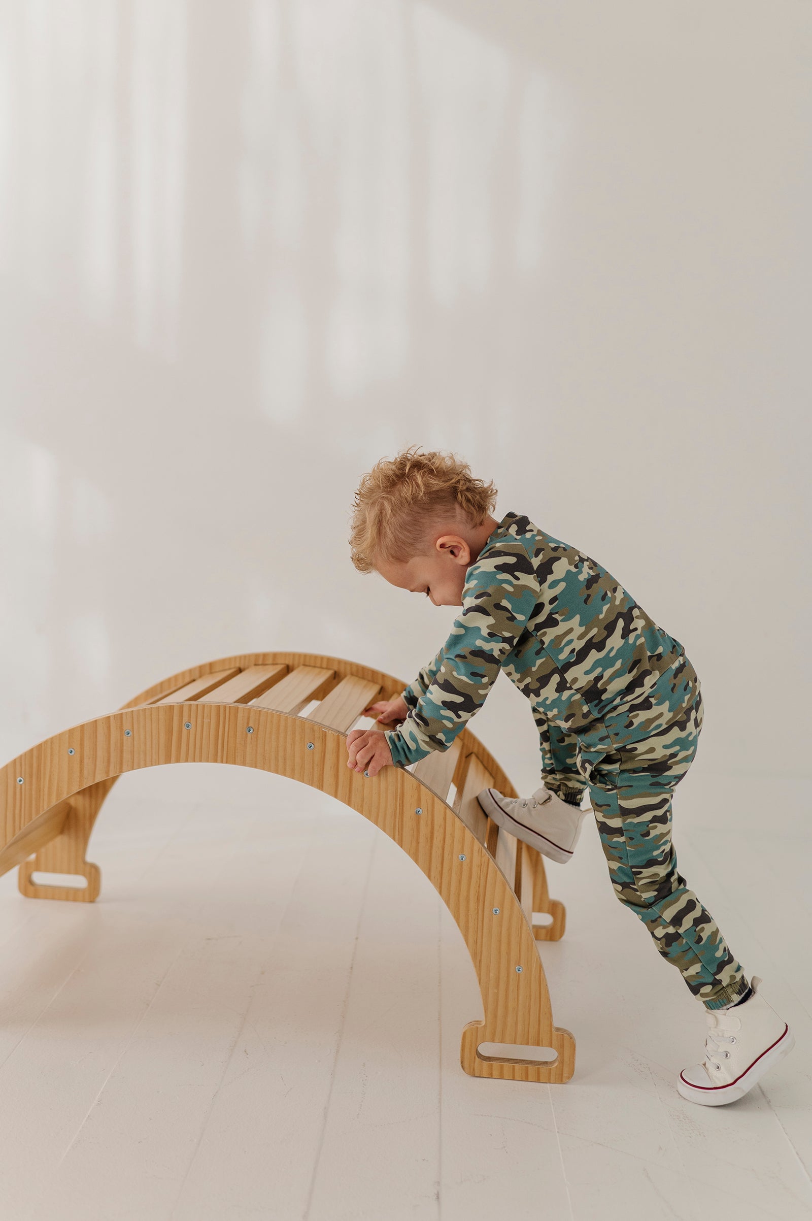 Boys Raglan Sweatshirt In Camouflage