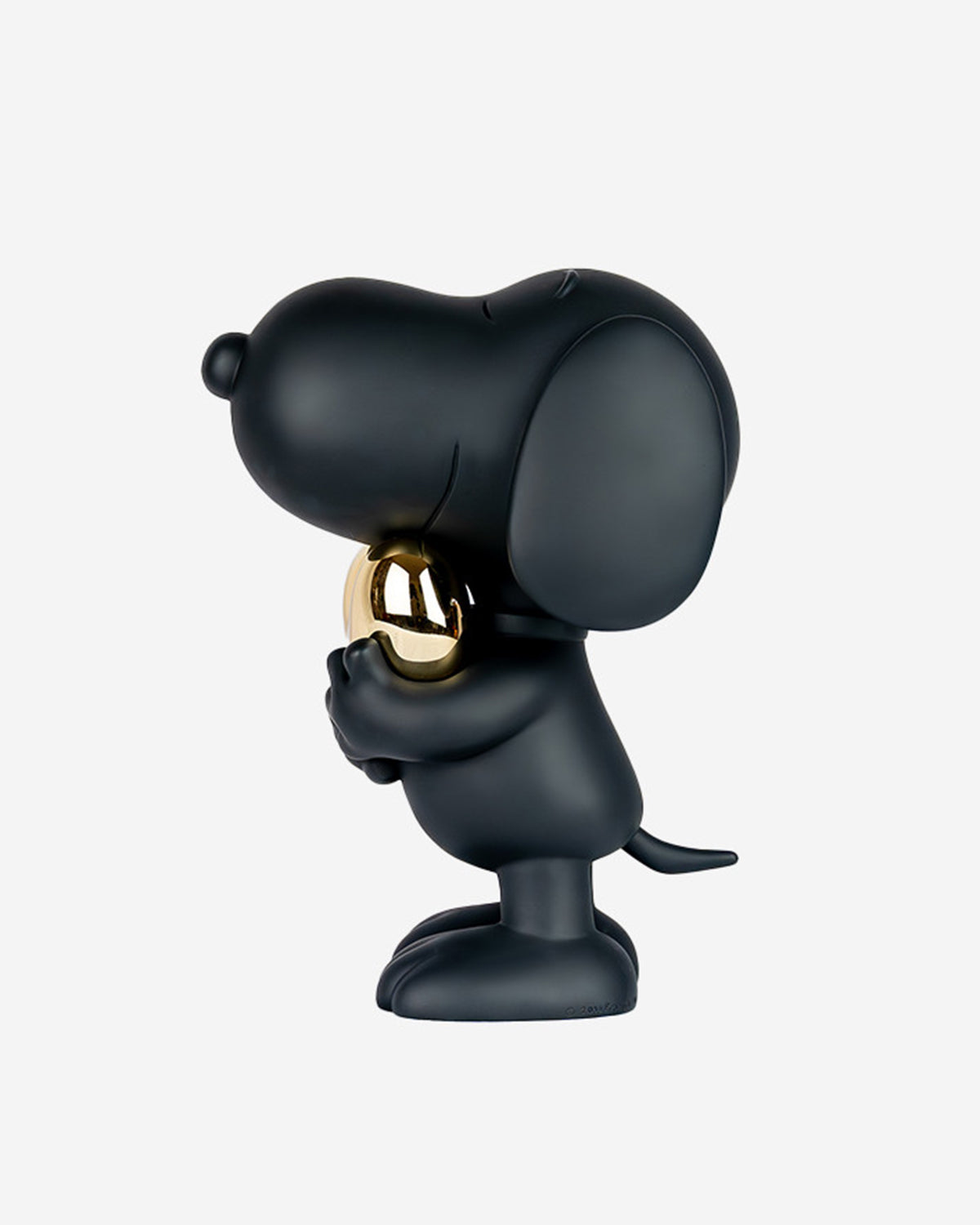 Snoopy Heart Black With Gold Heart 11in