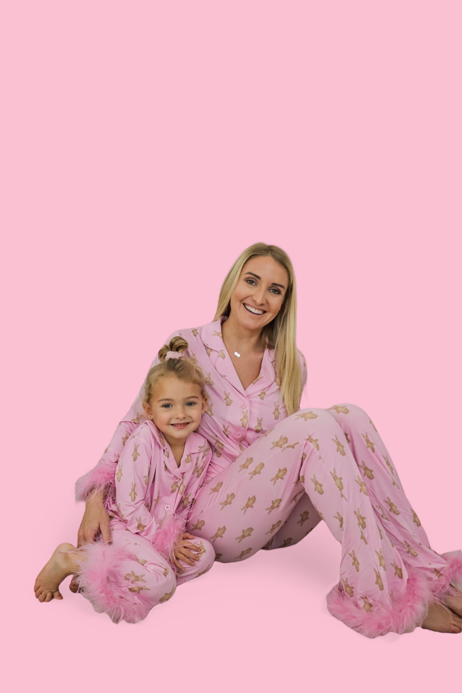 Blushin' Bunnies Women's Feather Dream Set