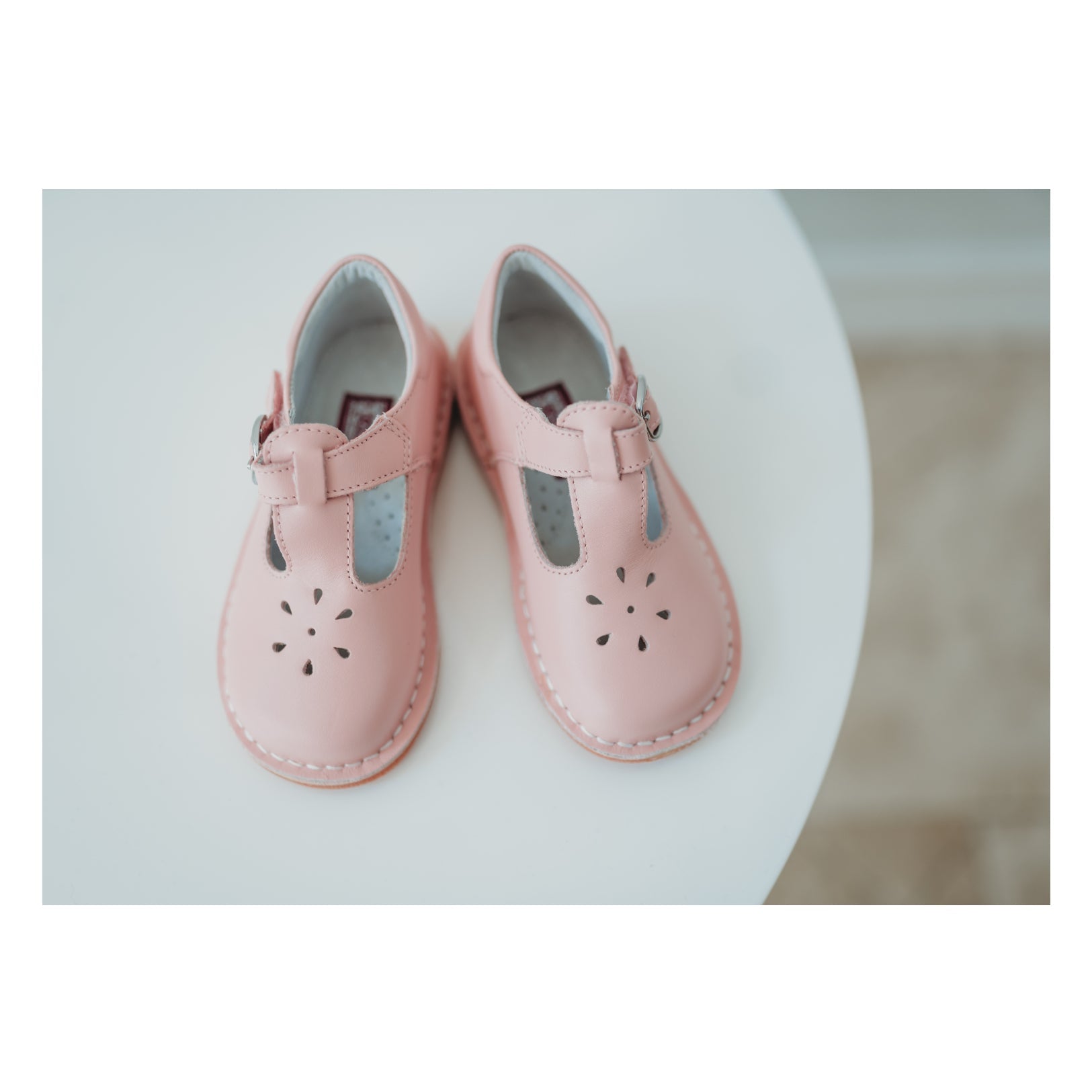 Joy Classic Leather T-strap Mary Jane