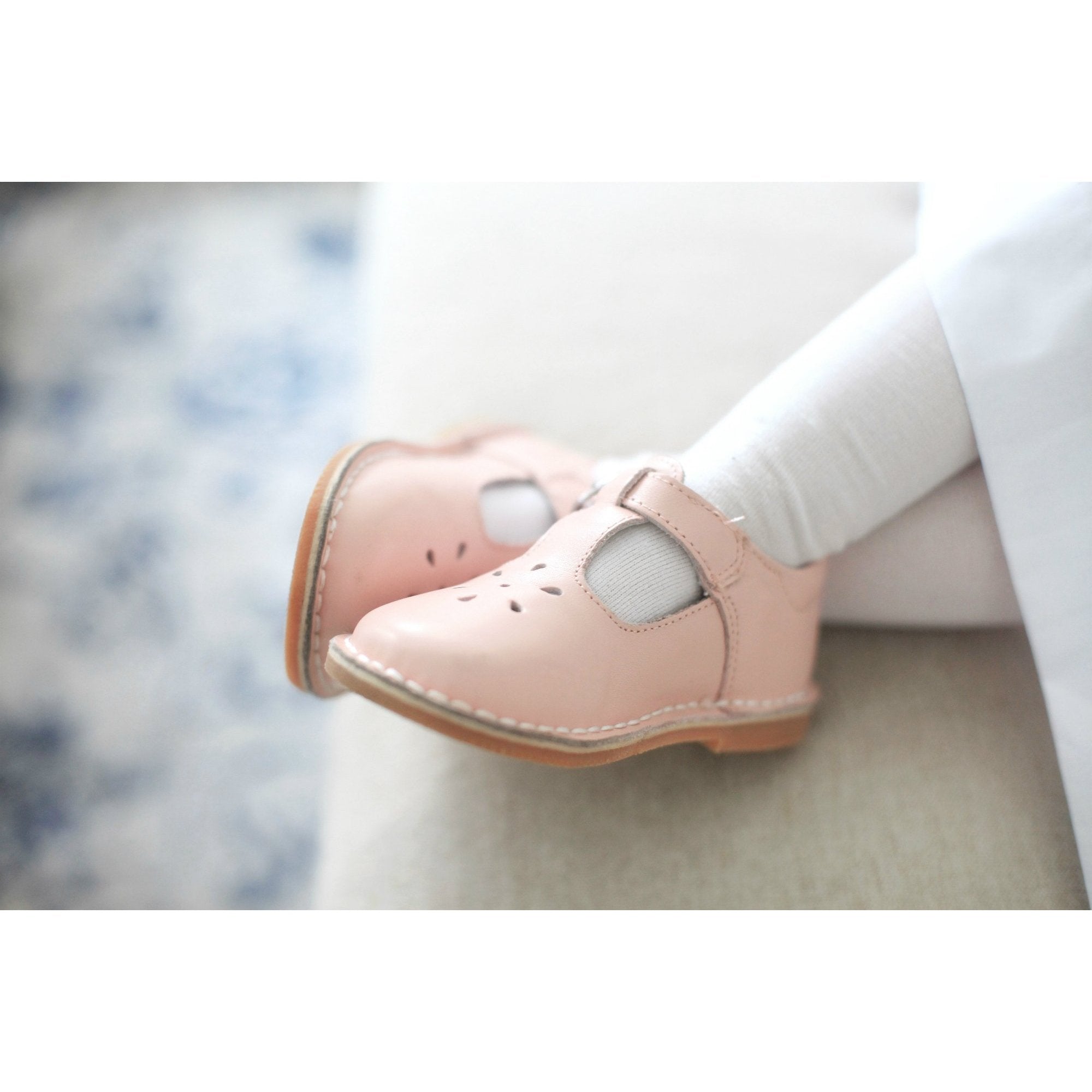 Joy Classic Leather T-strap Mary Jane