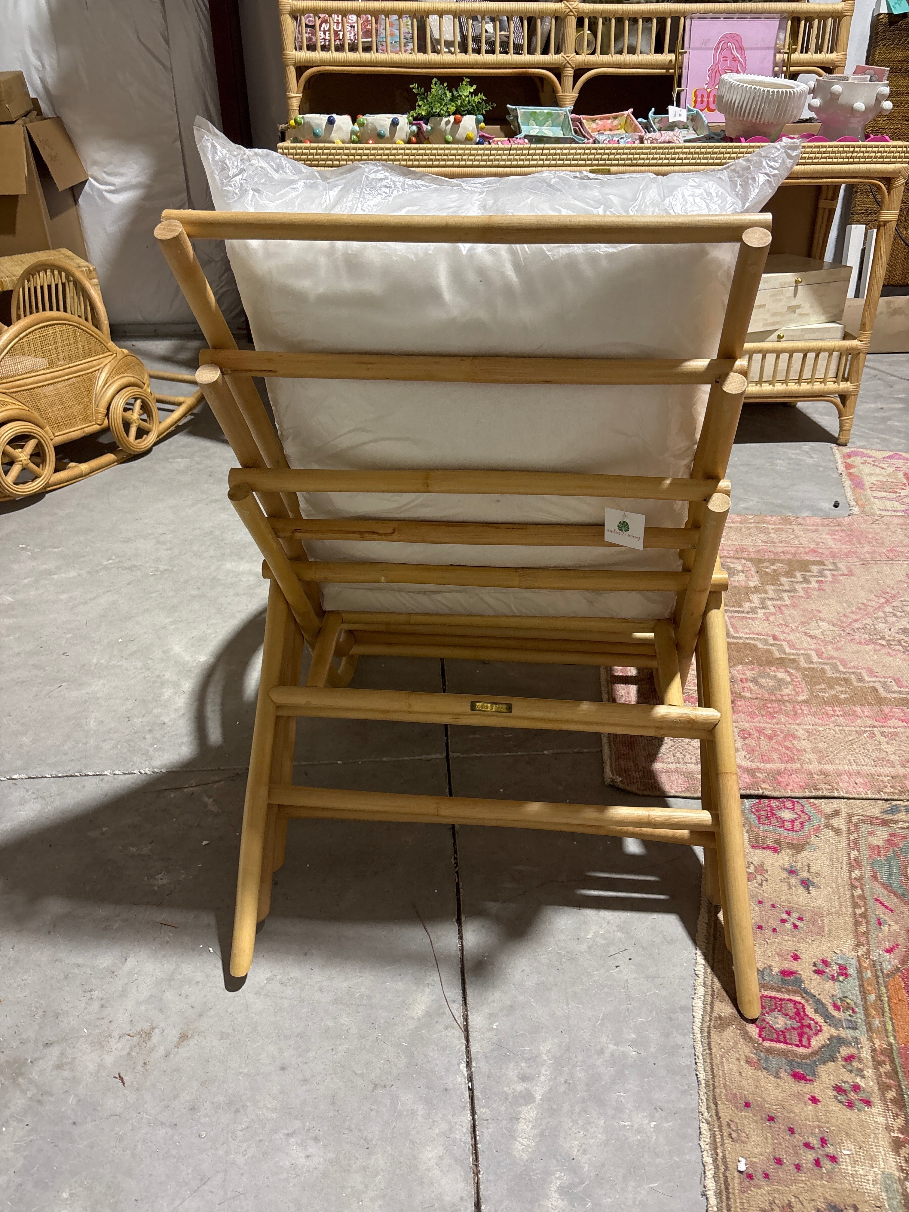 Curves Chair