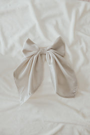 Ivorie Holiday Luxury Large Bow Clip (Ships June 8)