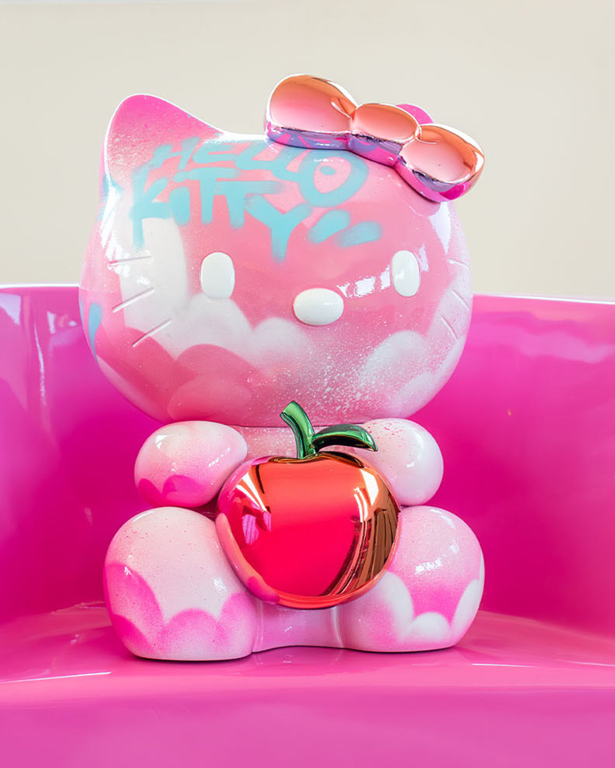 Hello Kitty Graffiti Pink With Red Apple 21in