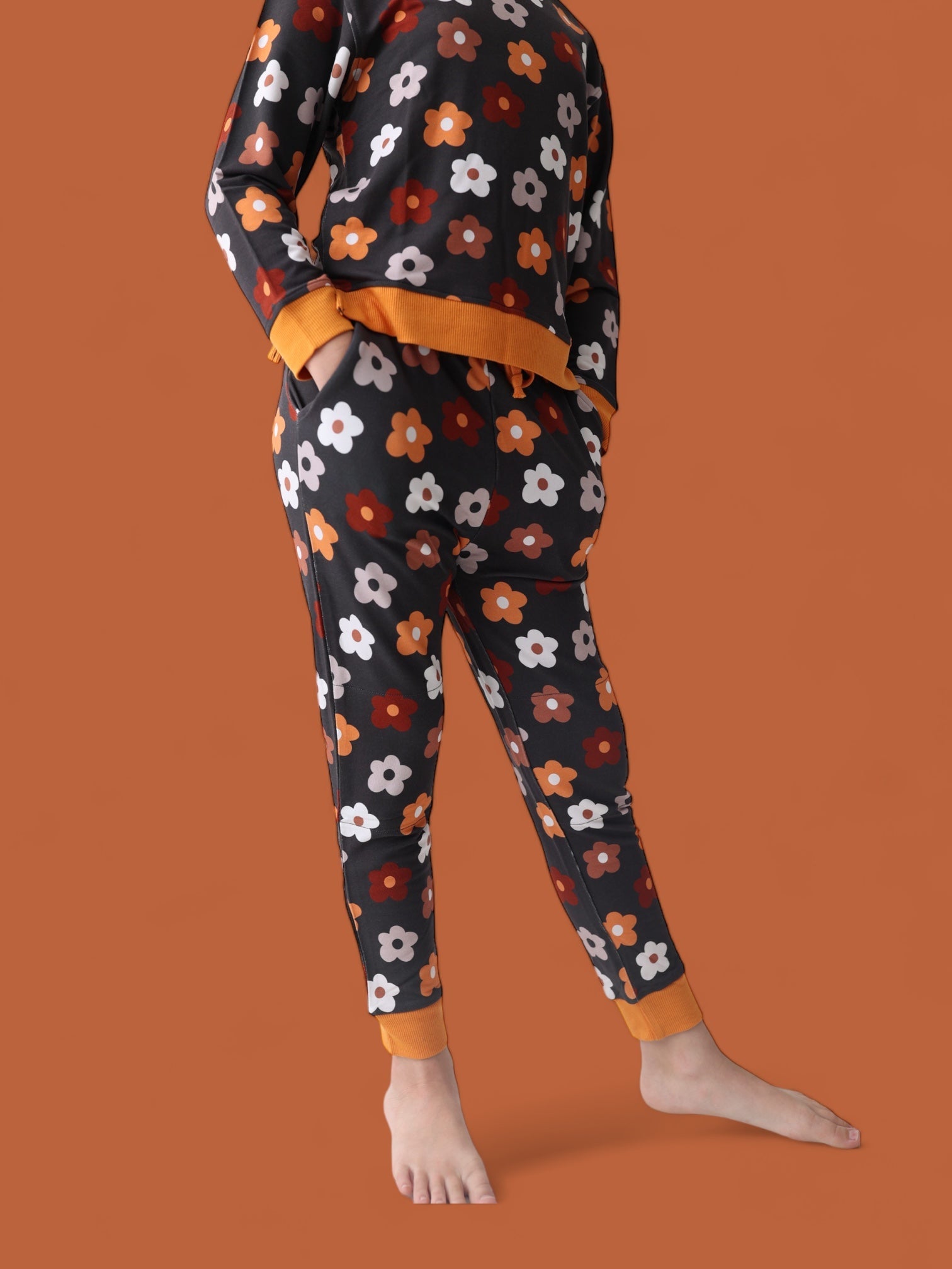 Neutral Daisies Dream Jogger