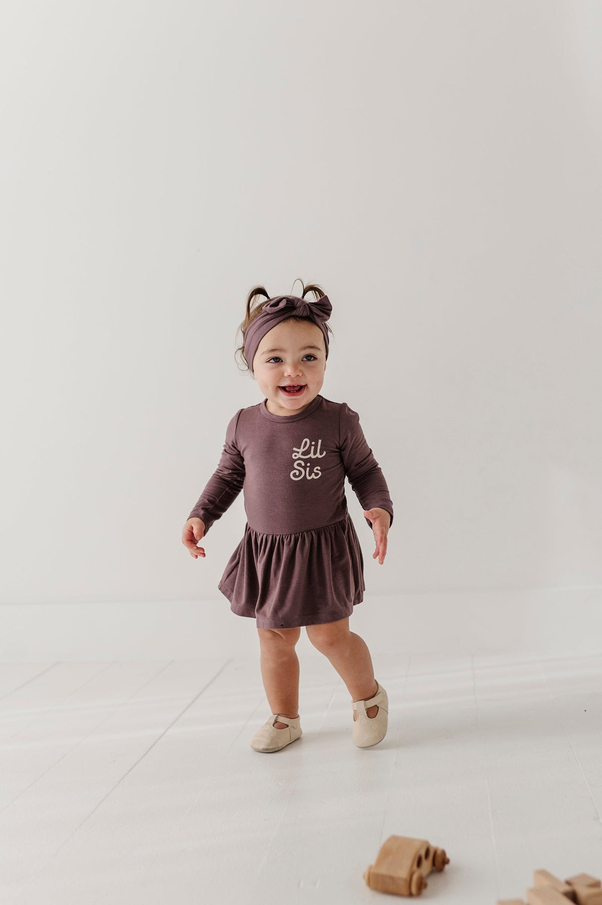 Baby Girl Long Sleeve Bodysuit Dress Set In Lil Sis In Plum