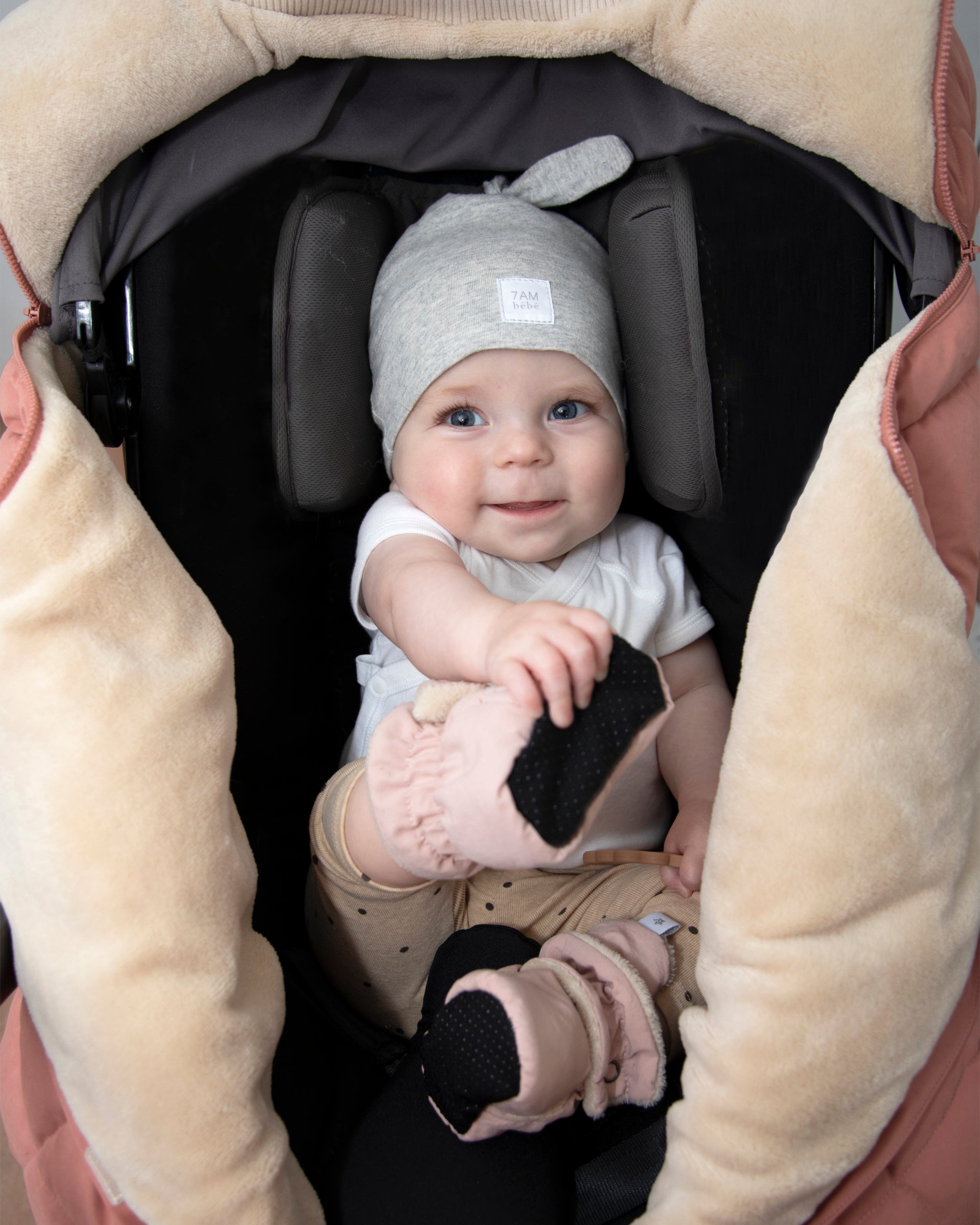 Car Seat Cocoon - Benji Sherpa