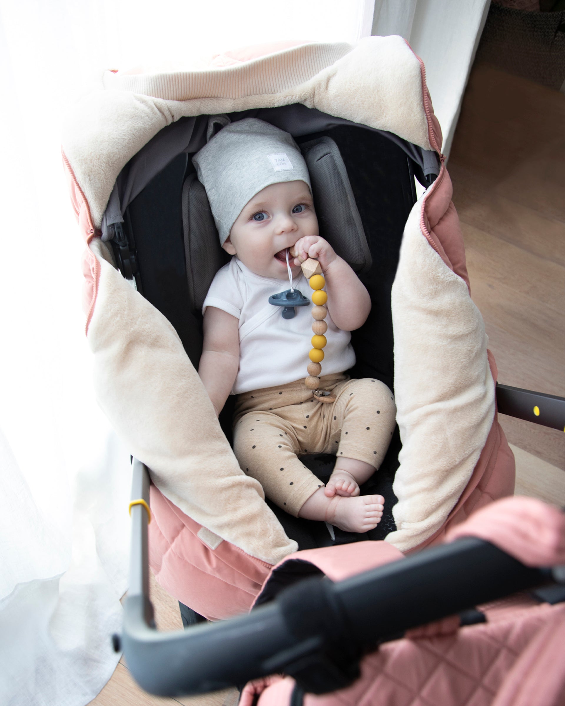 Car Seat Cocoon - Benji Sherpa